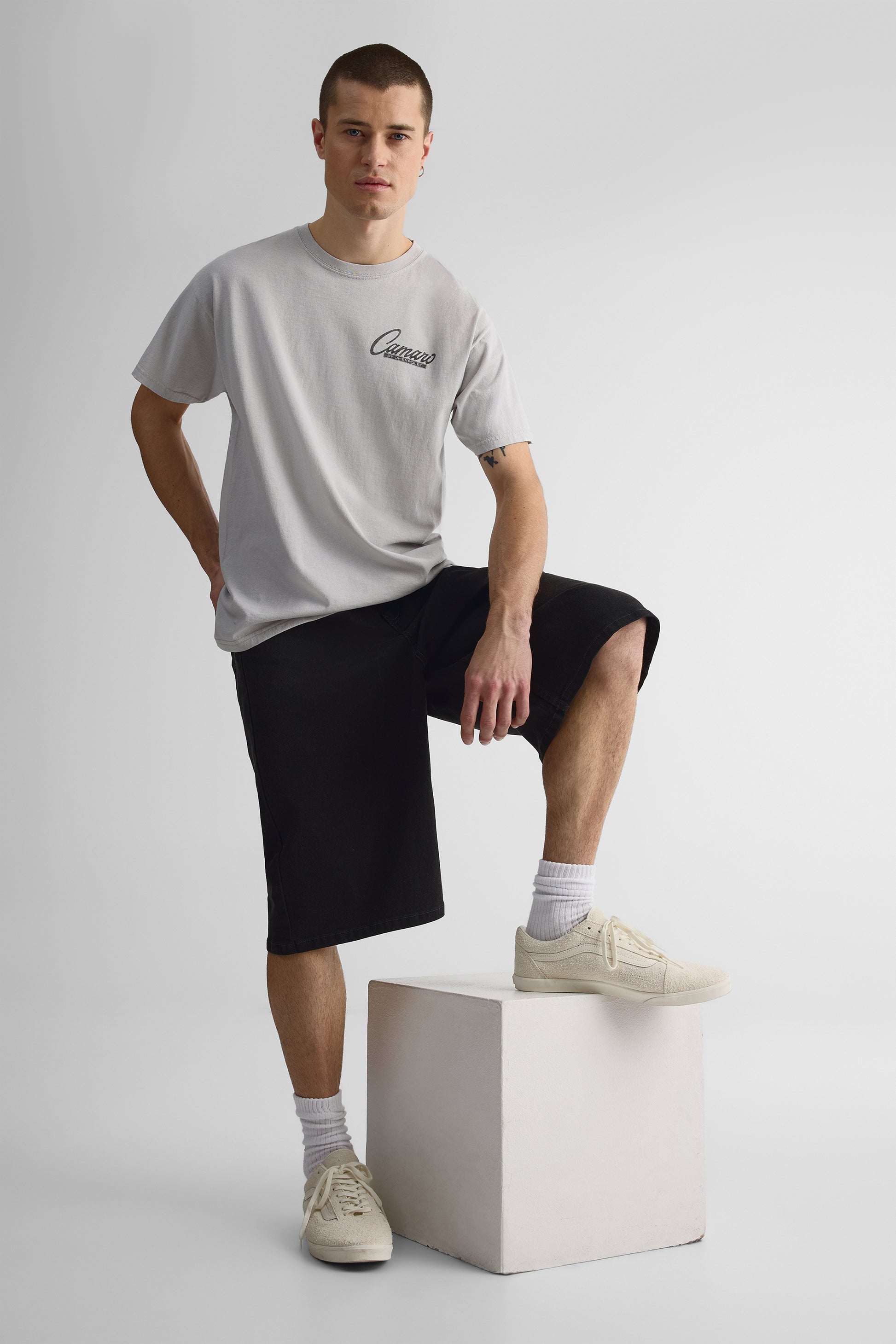 T-shirt Graphique Off-White Homme – Noir Cassé/blanc – 2XL – Coton – Occasion Très Bon état