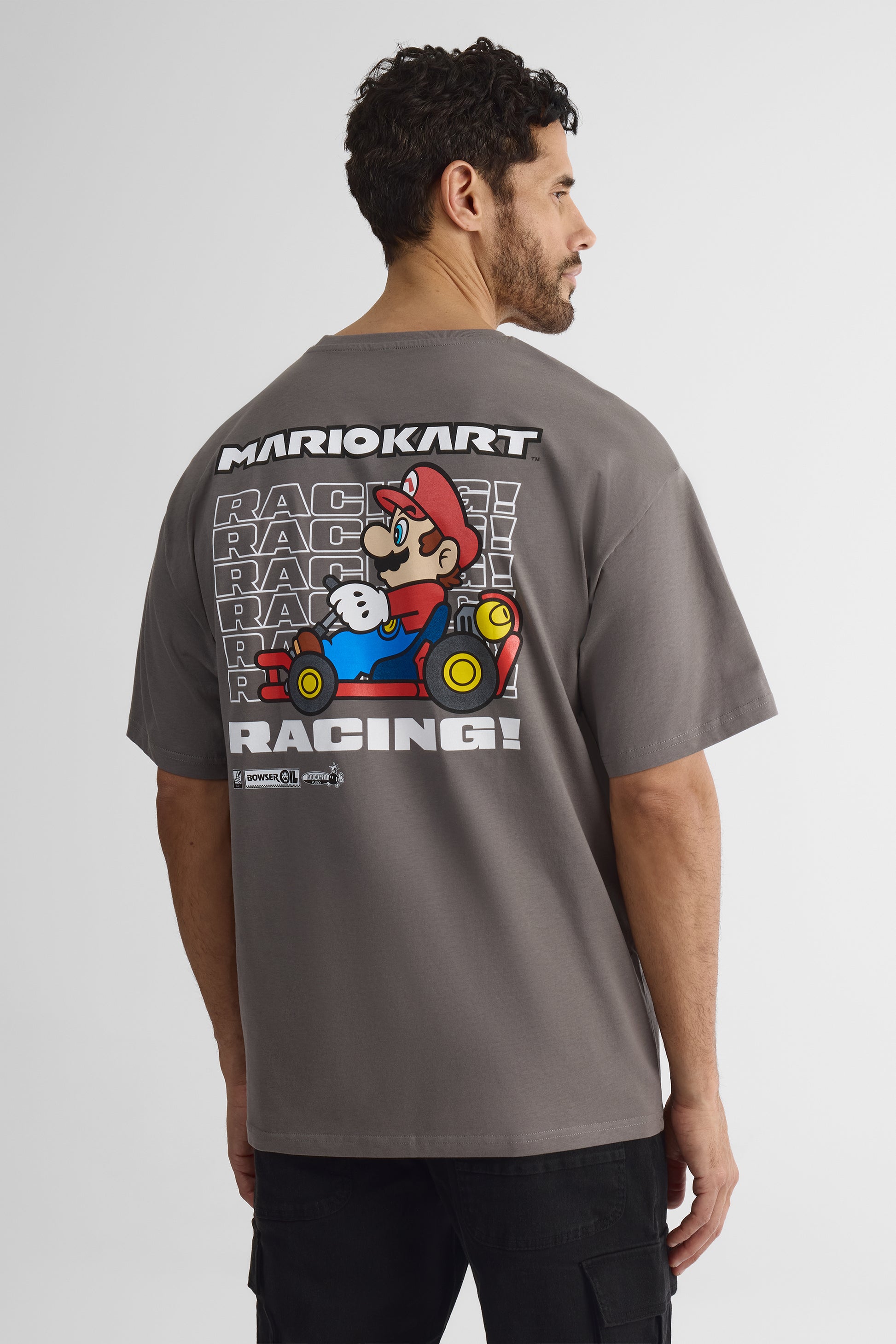 T-shirt graphique Nintendo col rond – Jeune femme && CHARBON