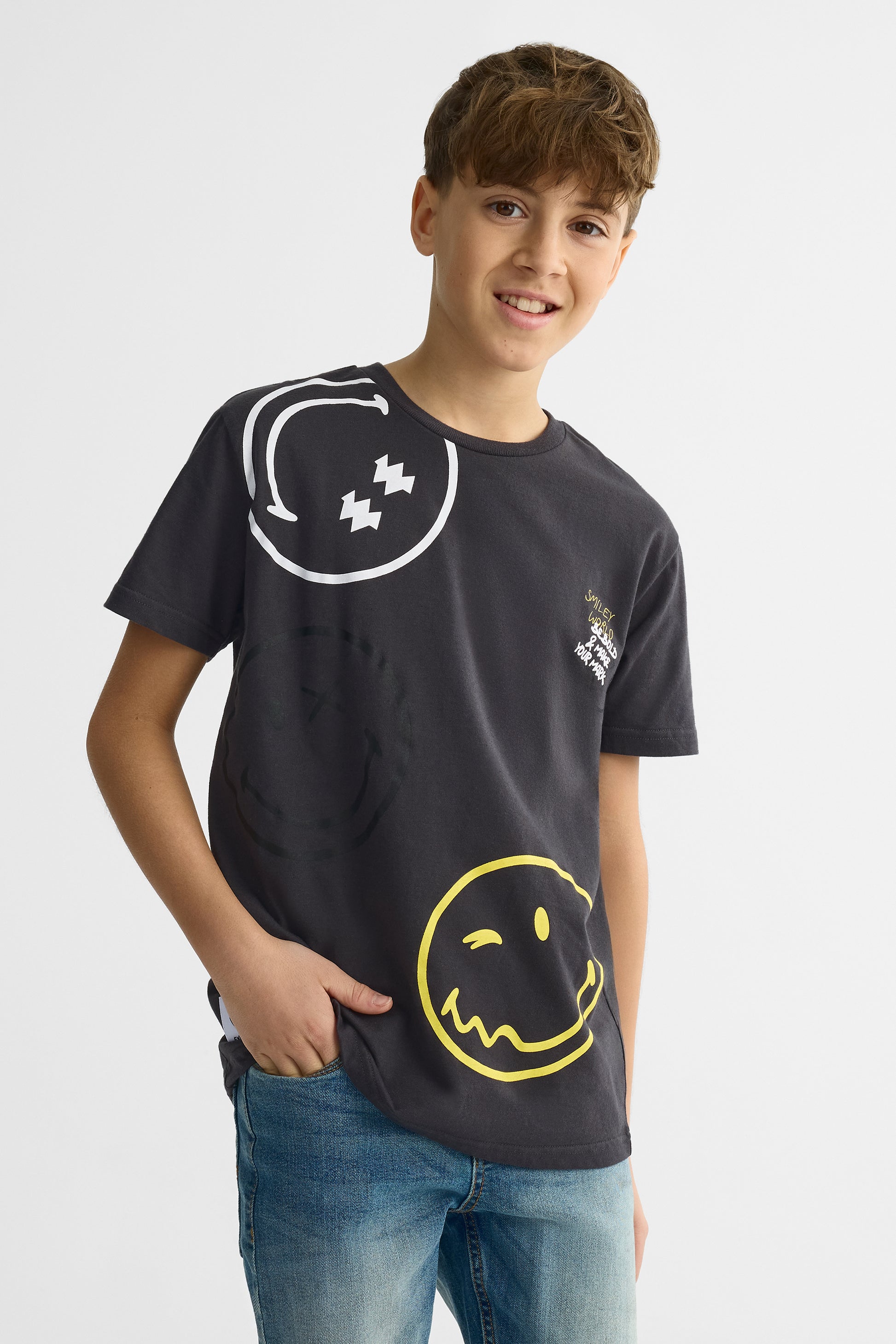 Chandail M/courtes graphique Smiley World - Ado garçon && CHARBON