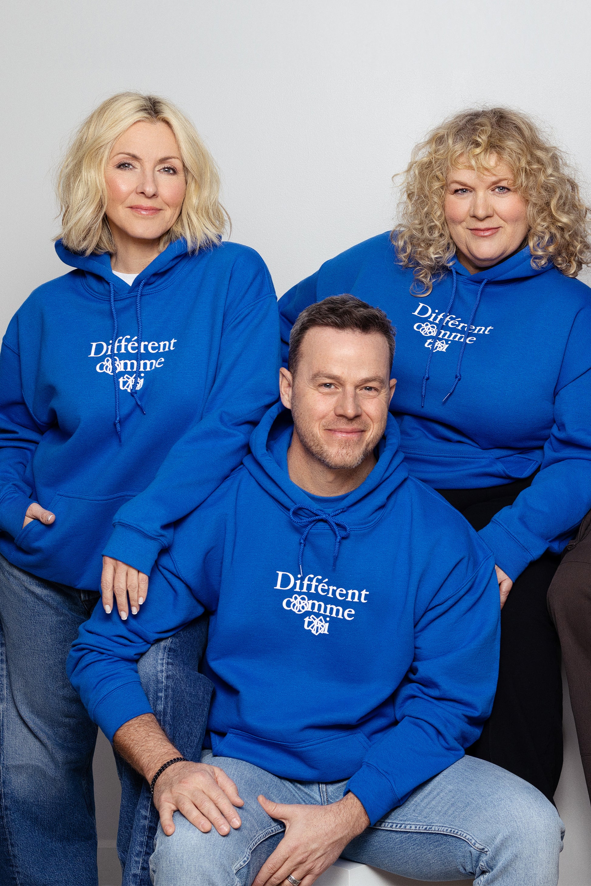 Chandail à capuchon ouaté unisexe à imprimé, Différent comme && BLEU