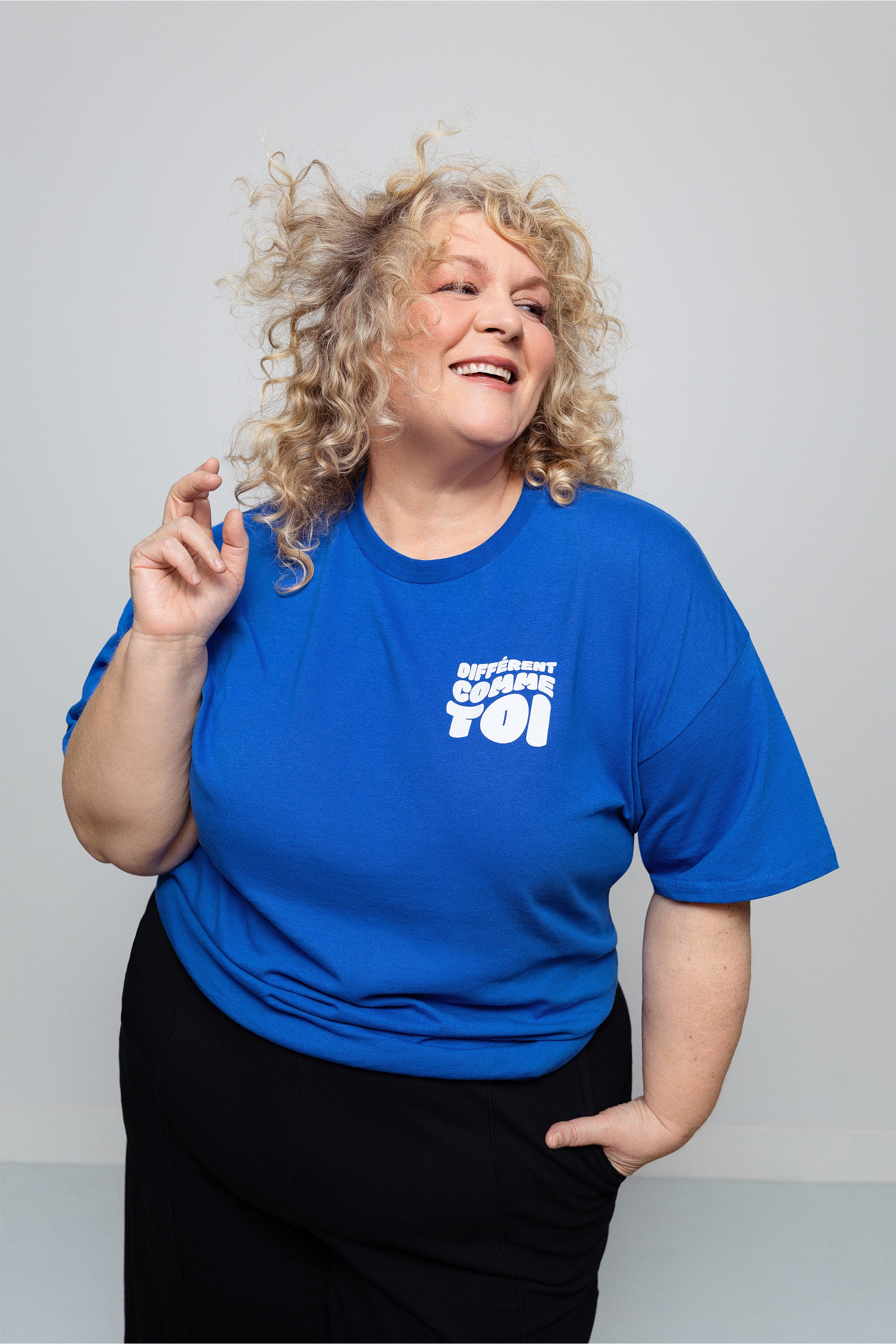 T-shirt unisexe col rond à slogan, Différent comme toi - Adulte && BLEU