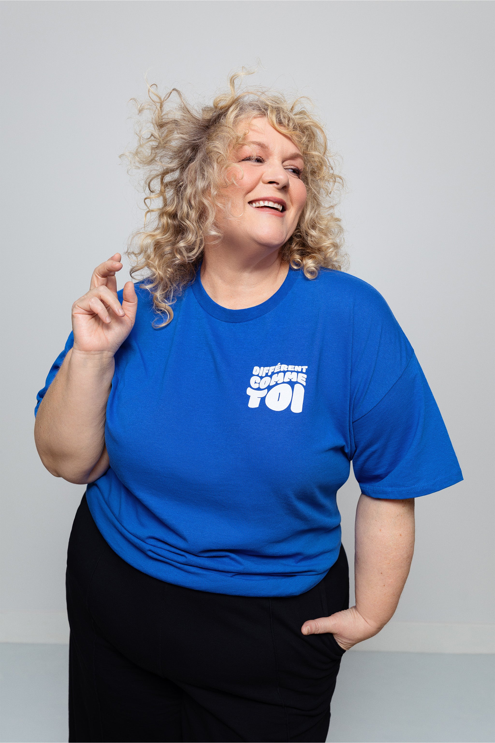 T-shirt unisexe col rond à slogan, Différent comme toi - Adulte && BLEU