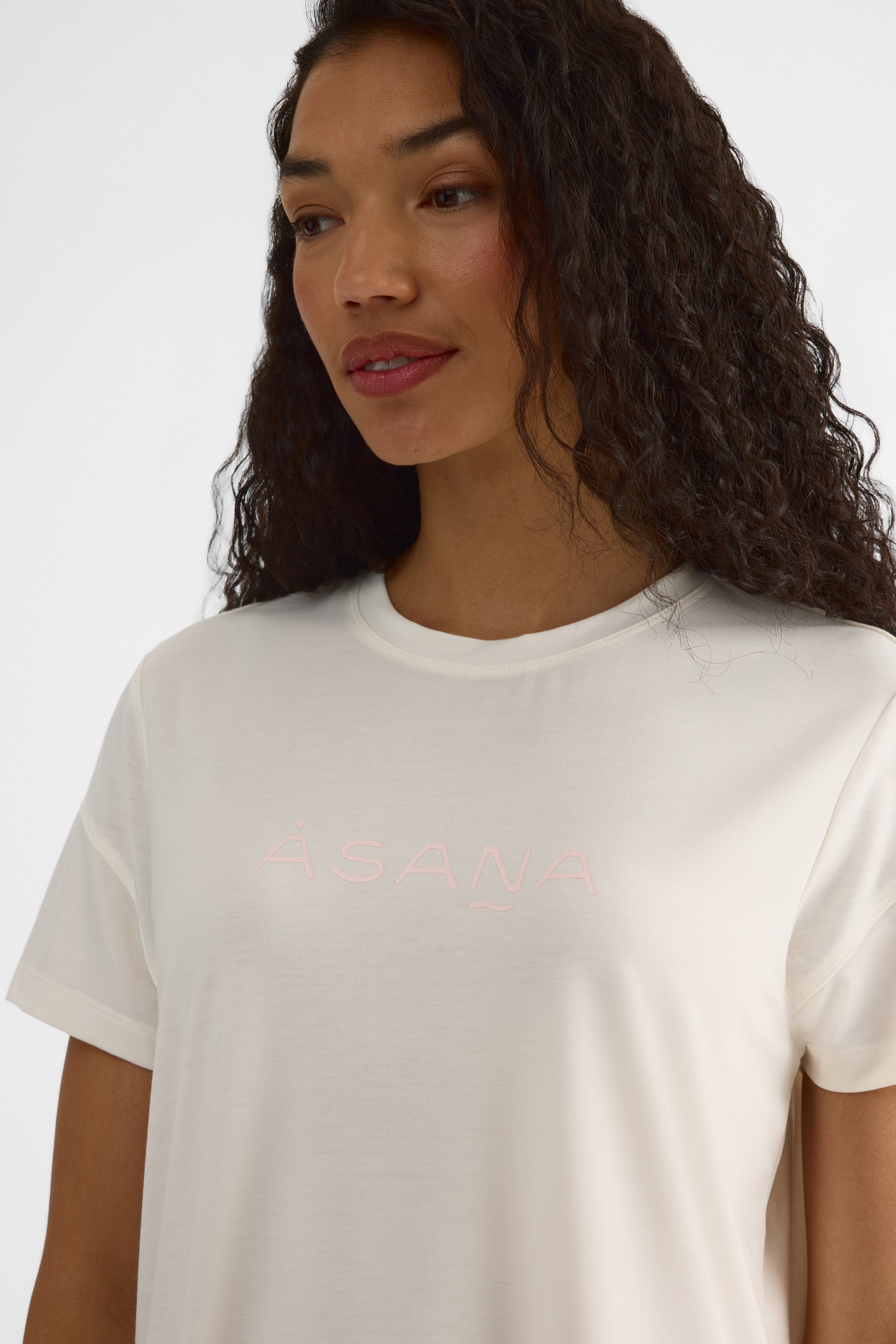 Chandail à manches courtes col rond - Femme && BLANC CASSÉ