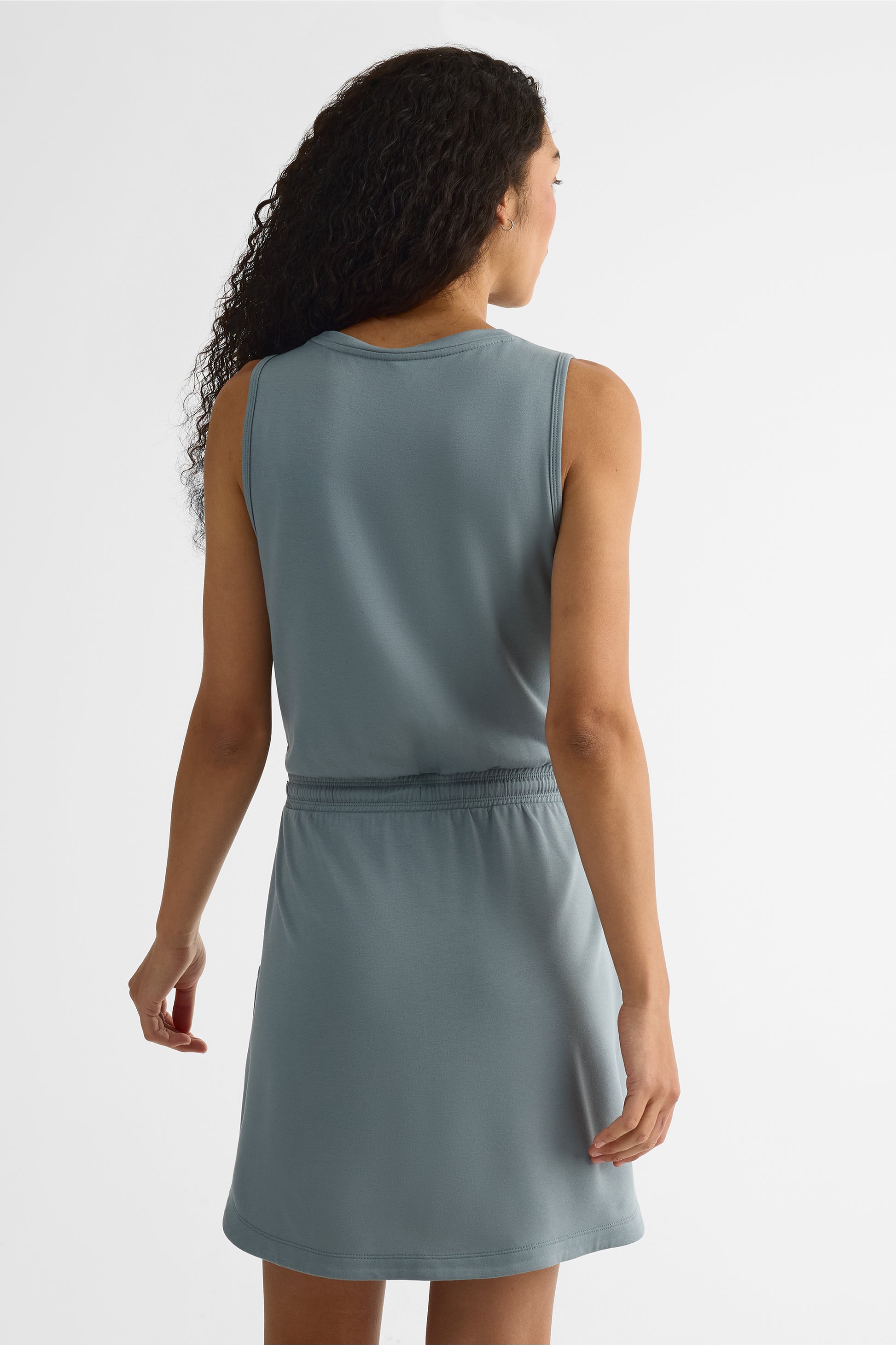 Robe sans manches ajustée - Femme && SARCELLE