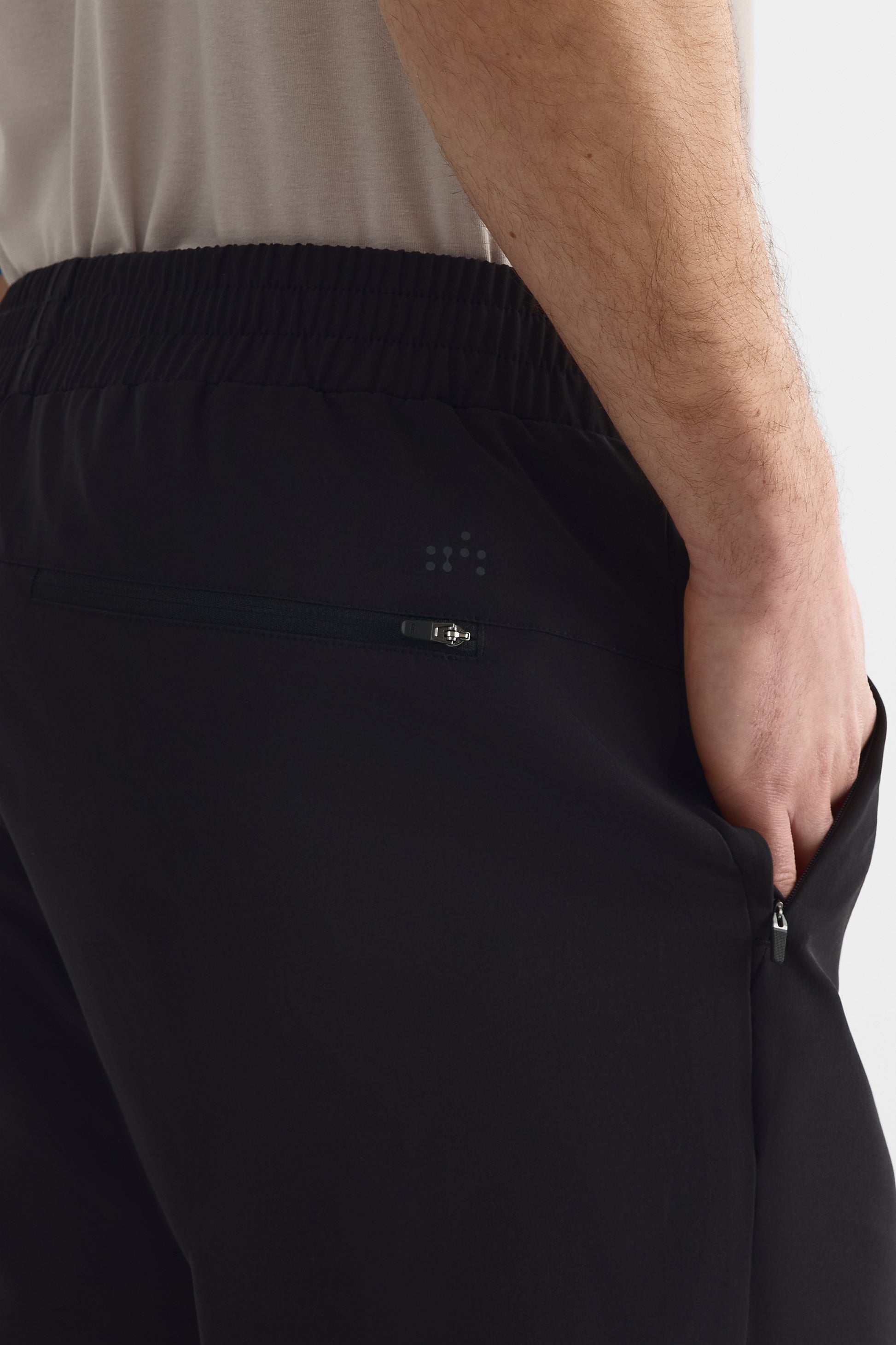 Short élastique à la taille - Homme && NOIR