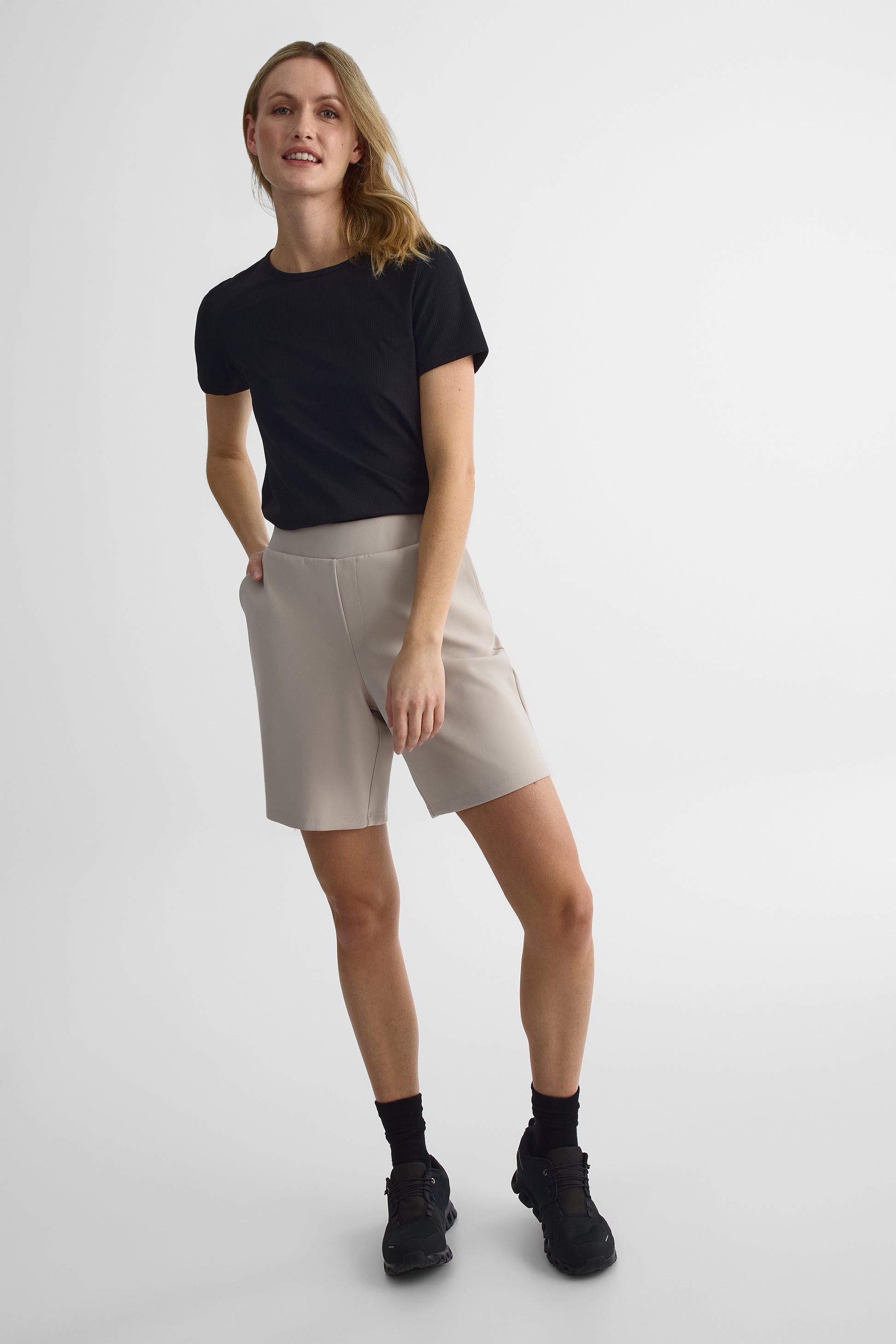 Femmes - Short && BEIGE