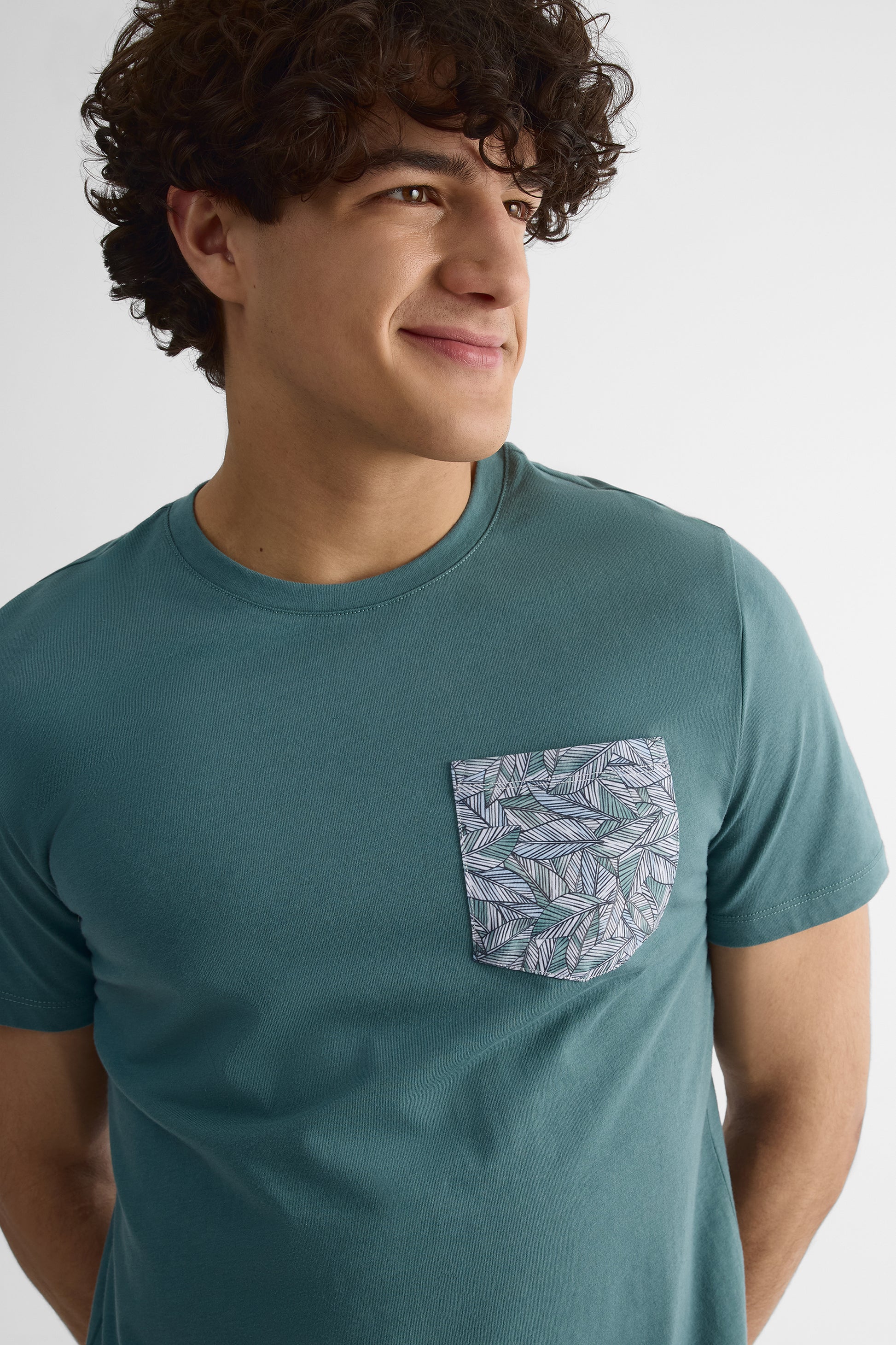 Chandail col rond coupe droite - Homme && VERT