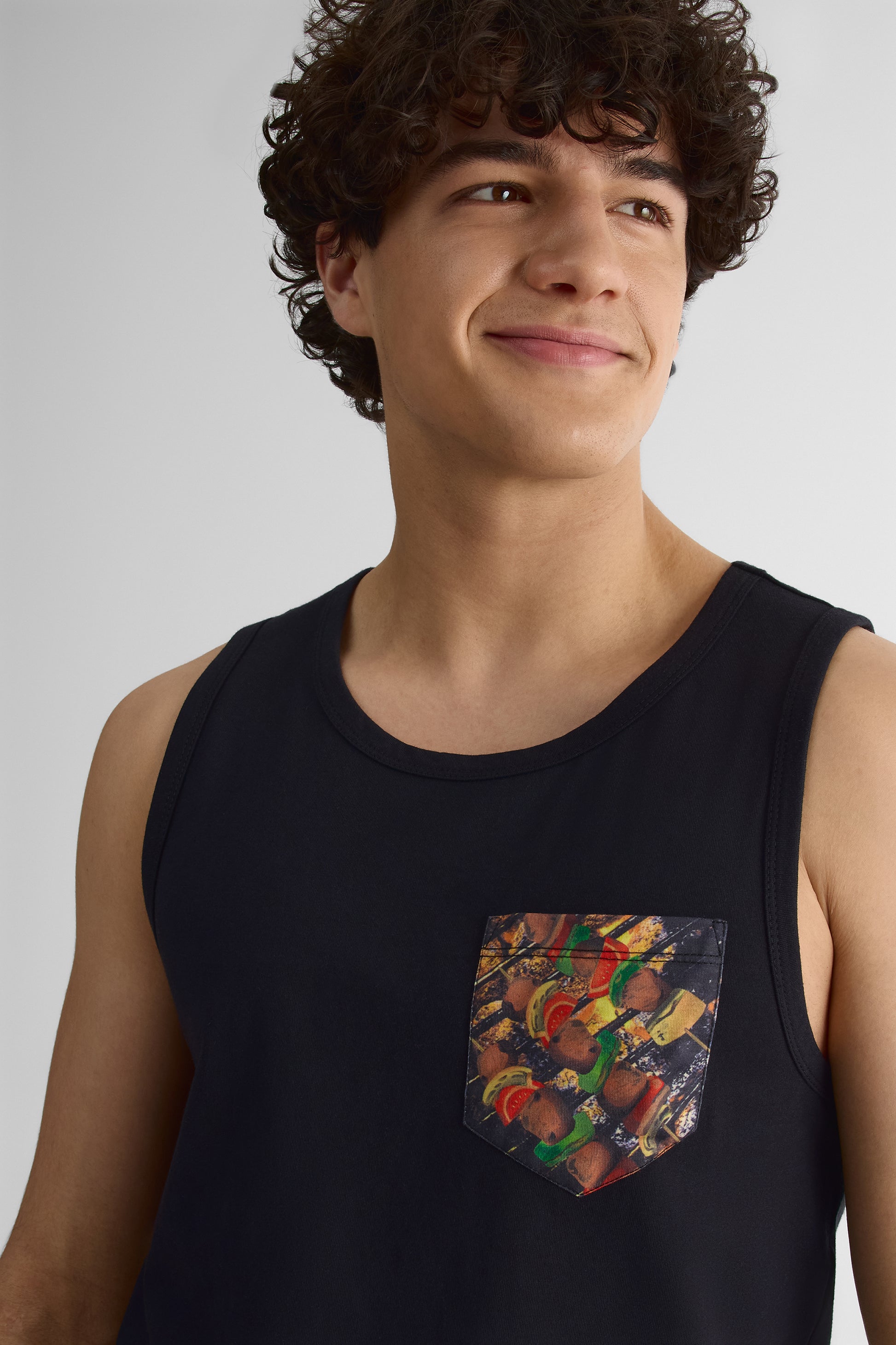 T-shirt à poche imprimée - Homme && NOIR