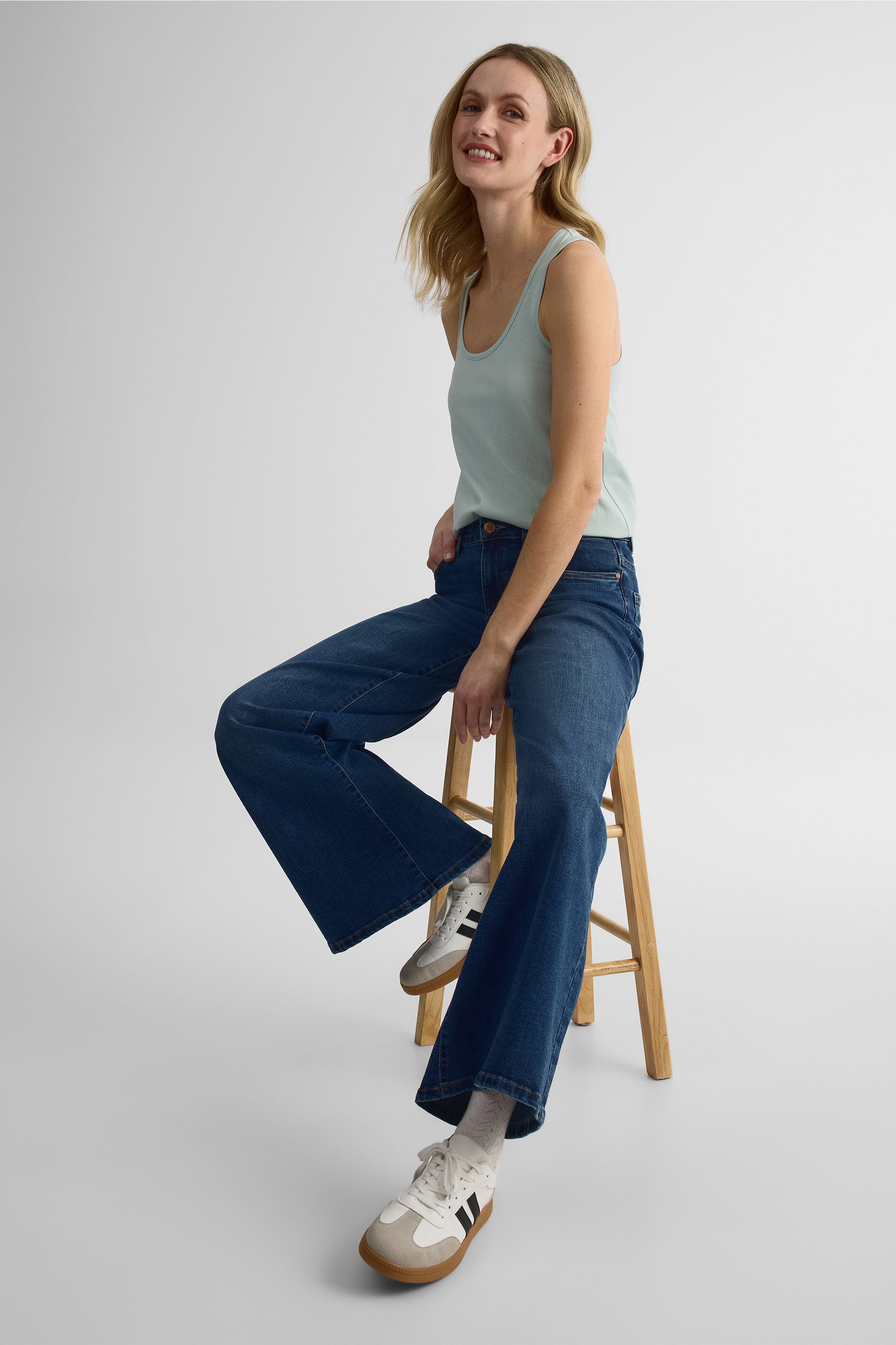 Camisole légère col rond - Femme && AQUA
