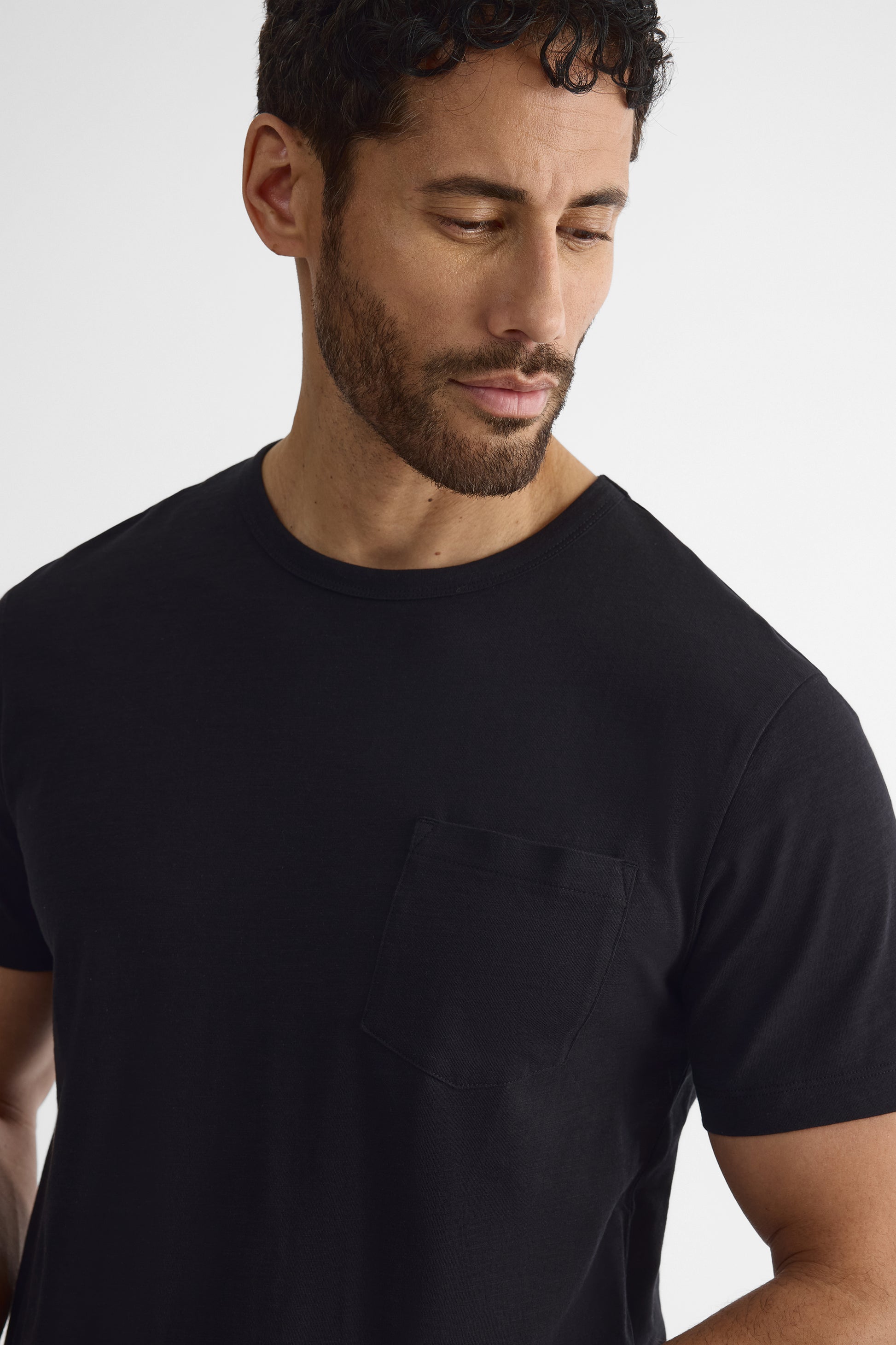 T-shirt col rond à poche - Homme && NOIR