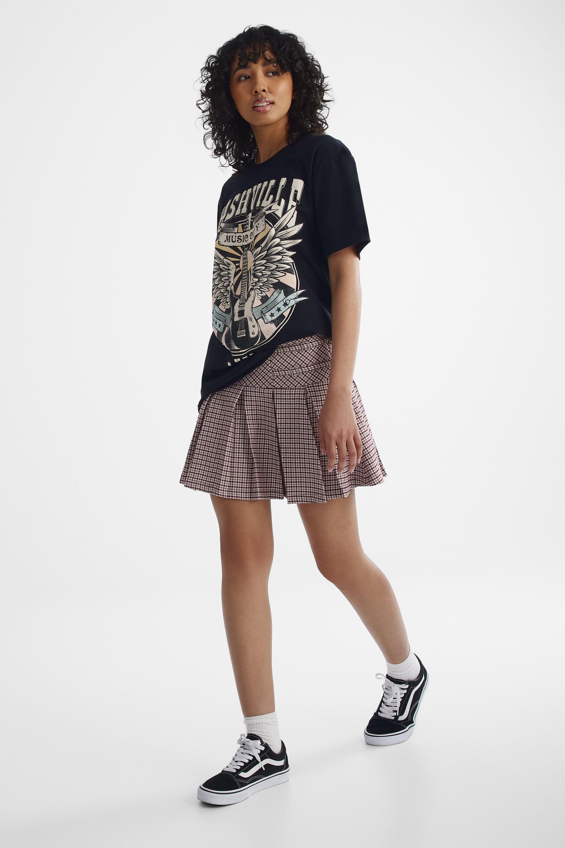 Chandail graphique col rond - Jeune femme && NOIR