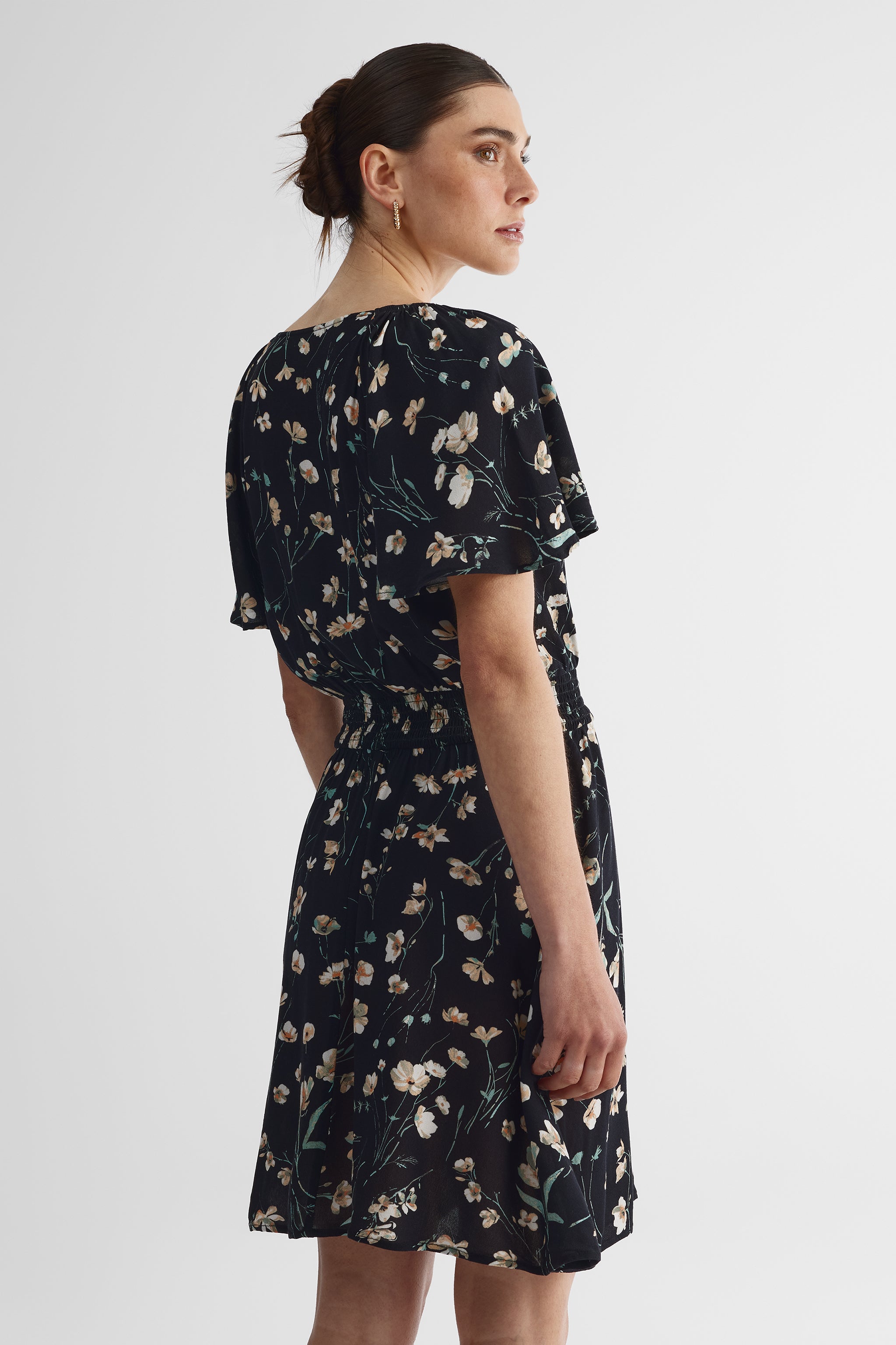 Robe à manches flottantes col V imprimée - Femme && NOIR/MULTI