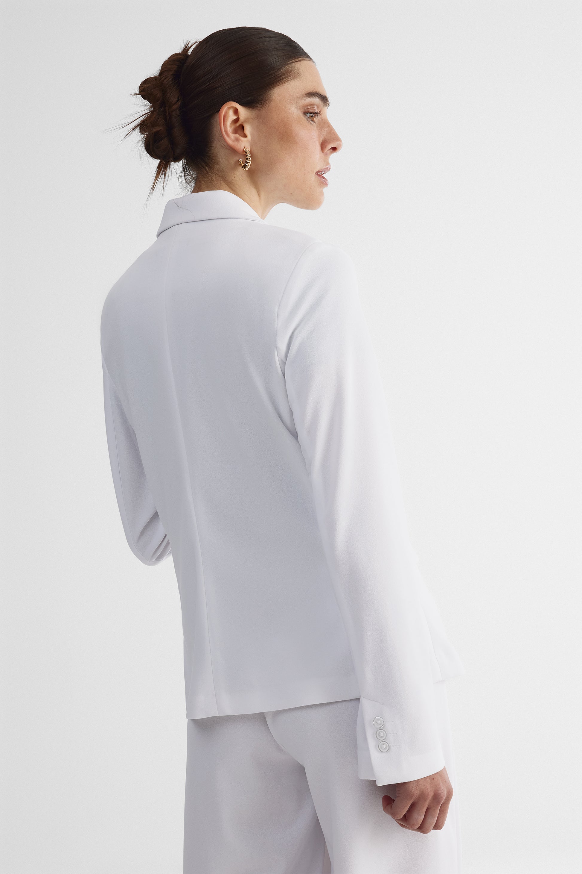 Veston semi-ajusté à 2 boutons crêpe - Femme && BLANC CASSÉ