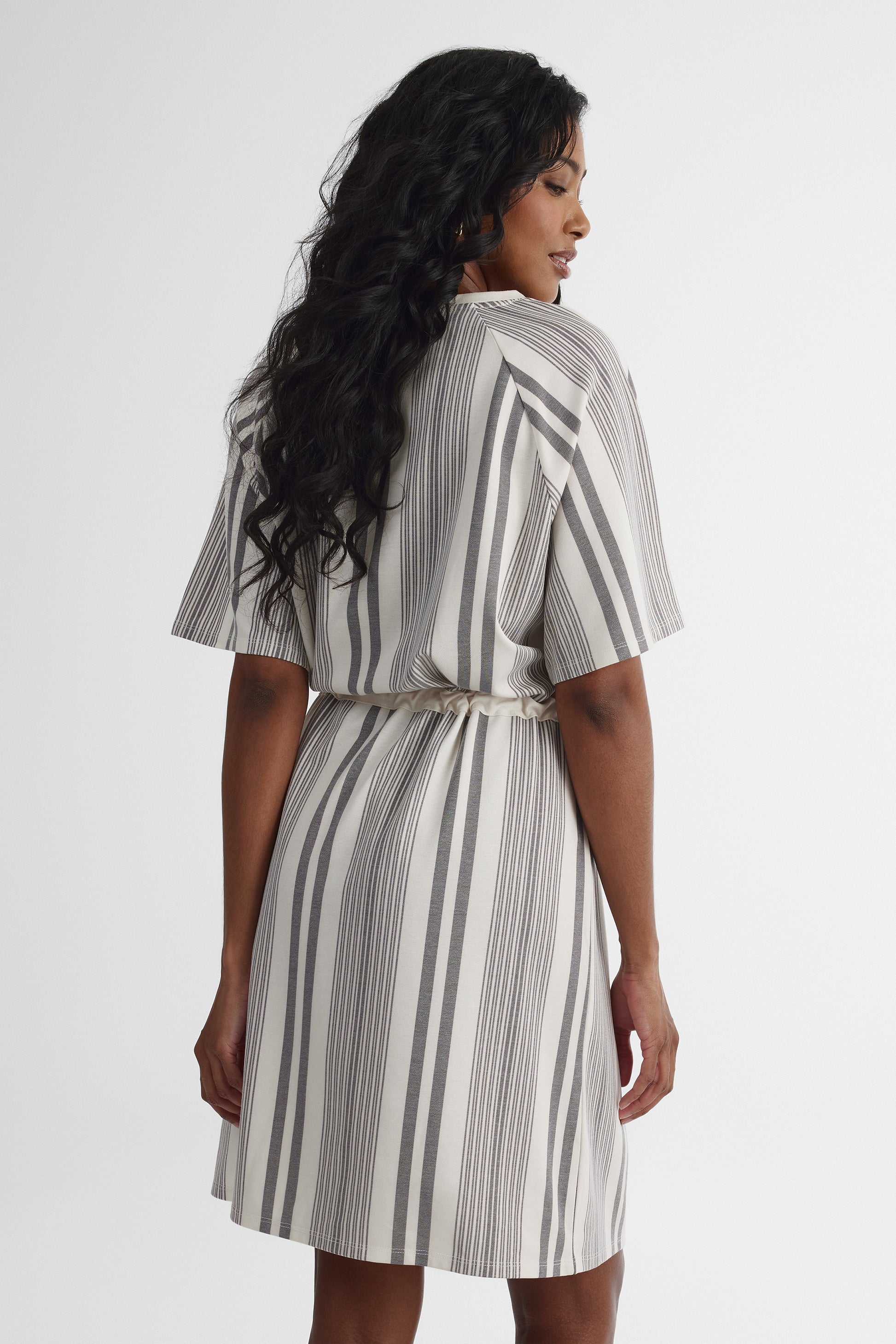 Robe maxi à manches courtes - Femme && NOIR/MULTI