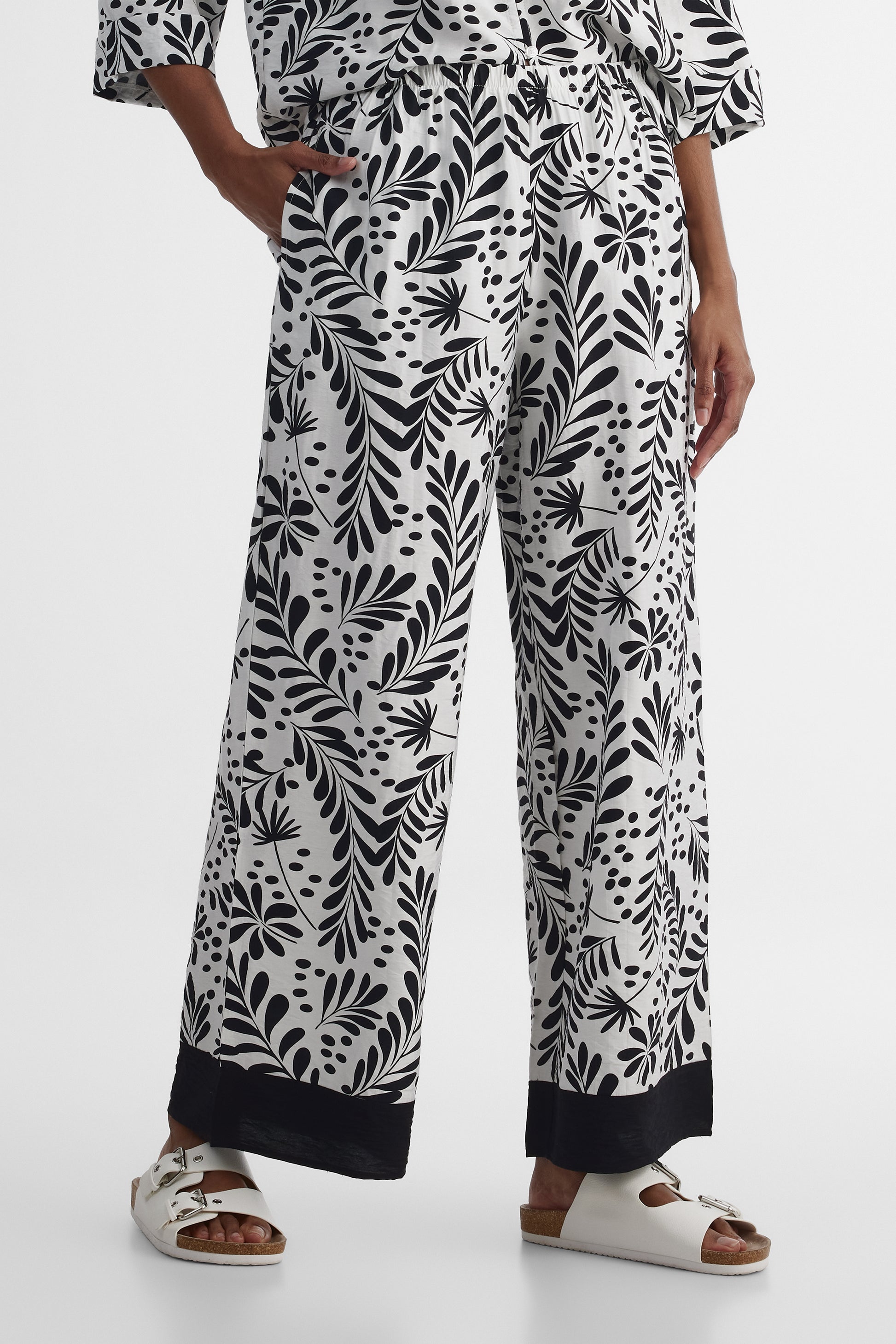 Pantalon large mi-hauteur imprimé - Femme && NOIR/MULTI