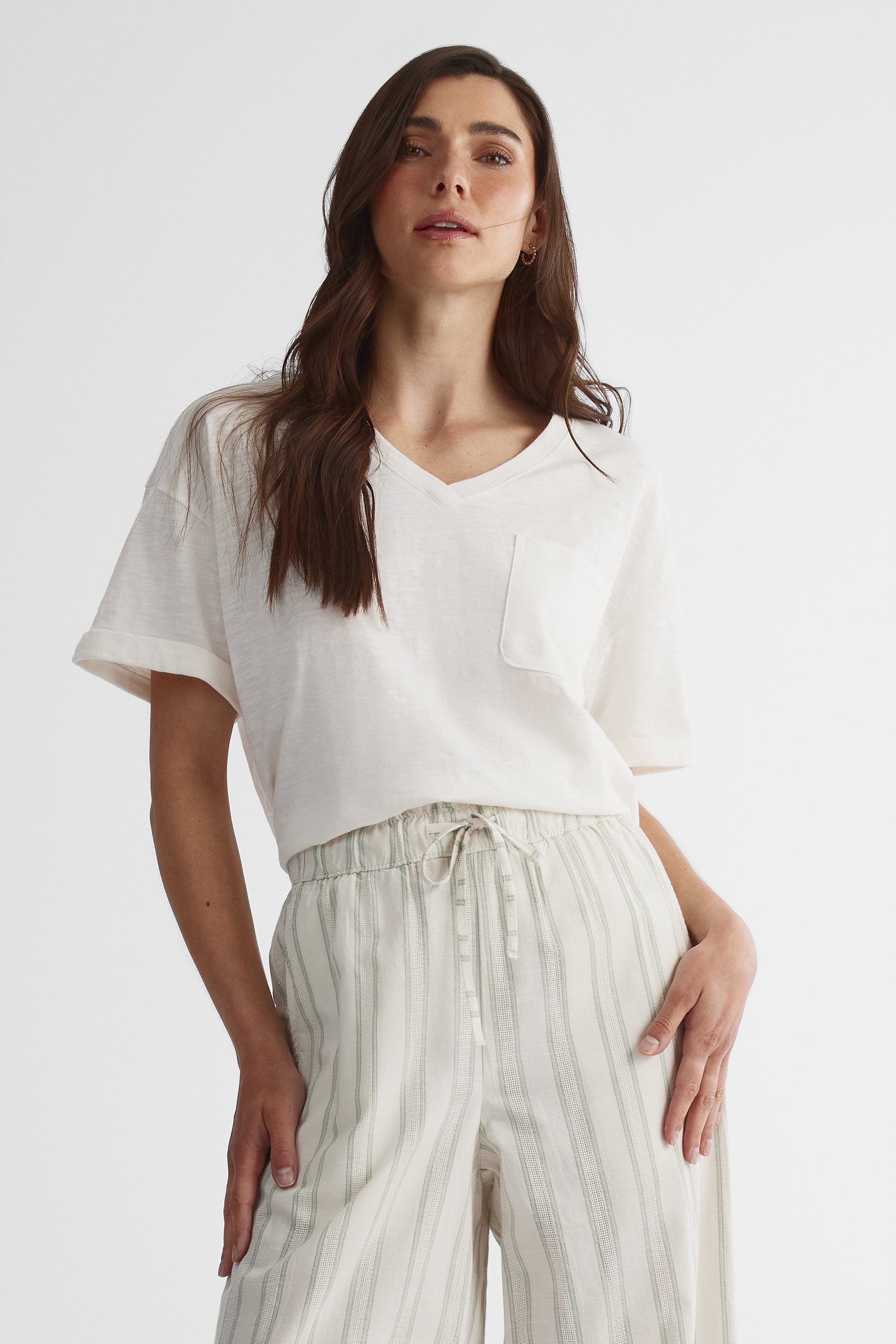 T-shirt ample col V avec poche - Femme && BEIGE