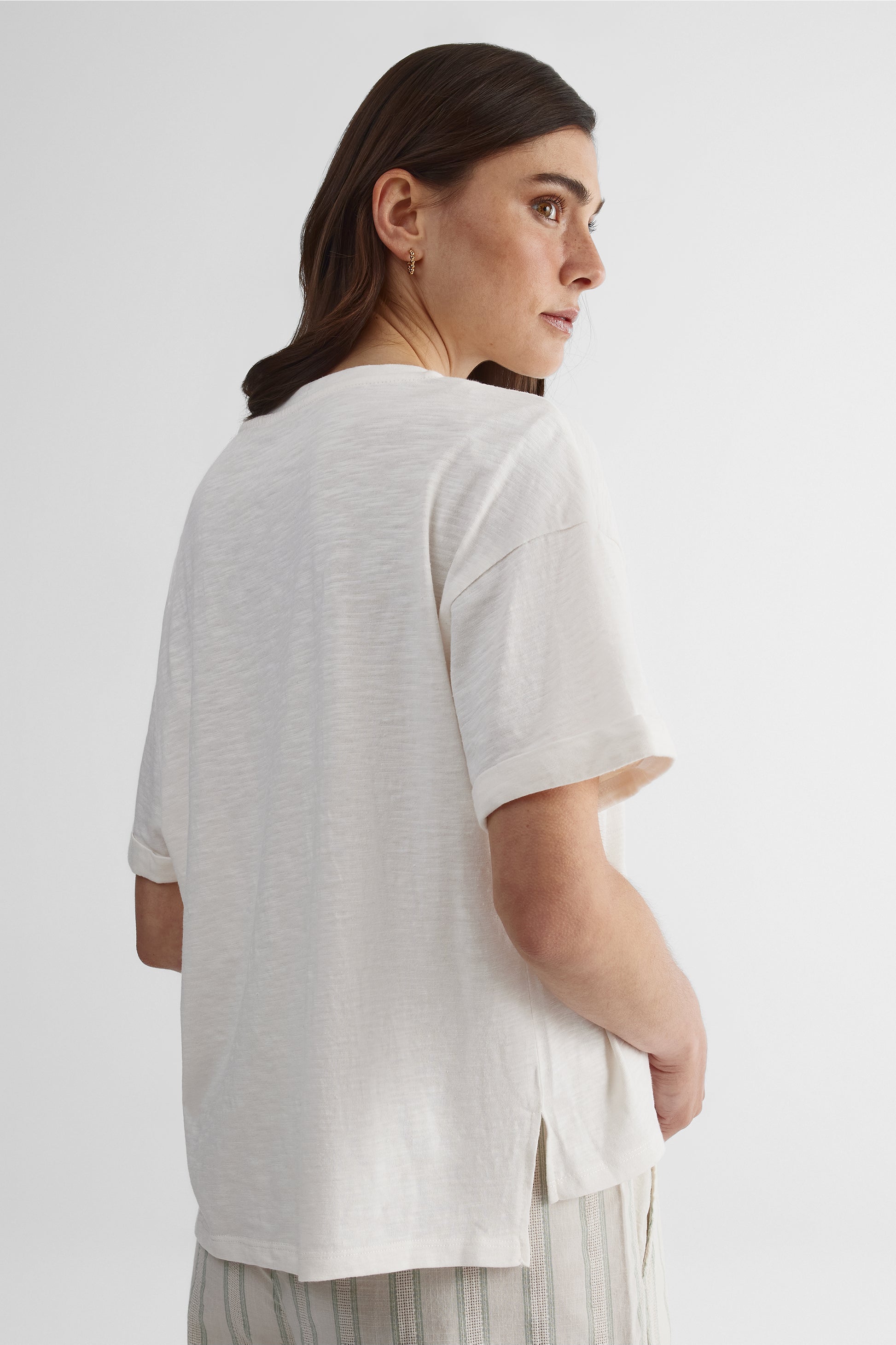 T-shirt ample col V avec poche - Femme && BEIGE