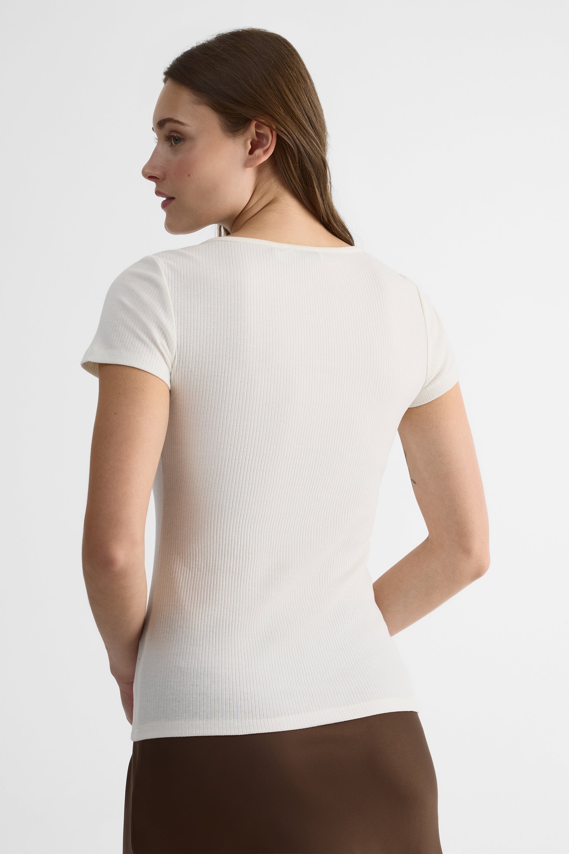 Chandail ajusté à manches courtes - Femme && BLANC CASSÉ