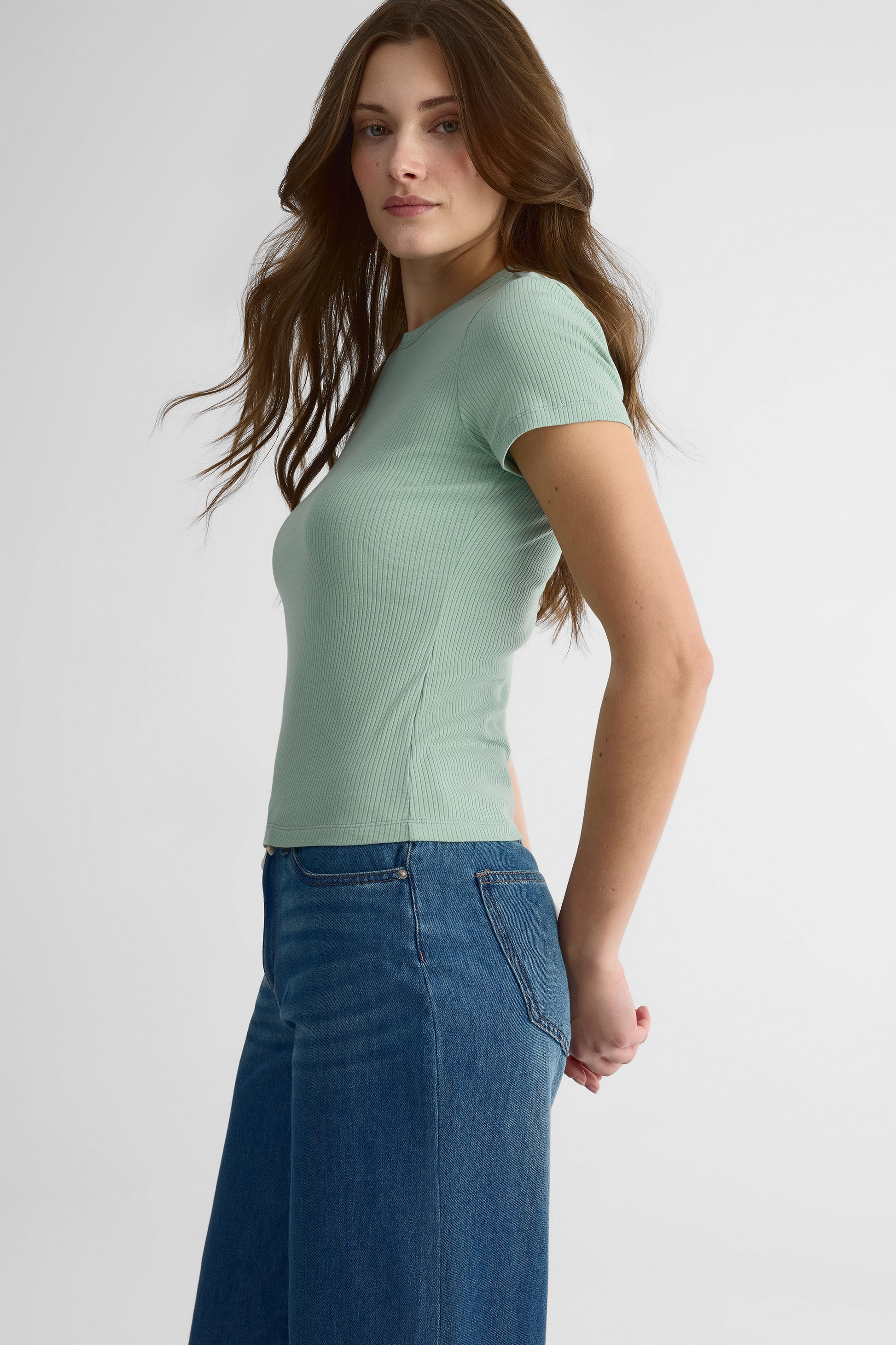 Chandail ajusté à manches courtes - Femme && VERT