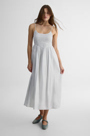 Robe midi à bretelles smocking - Femme && BLEU MULTI