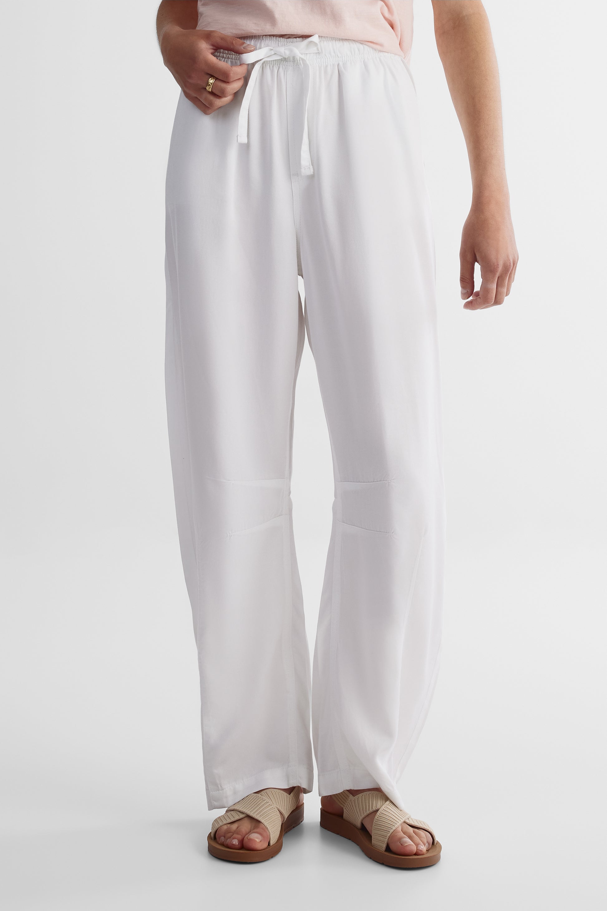 Pantalon coupe tonneau à cordon en lyocell - Femme && BLANC
