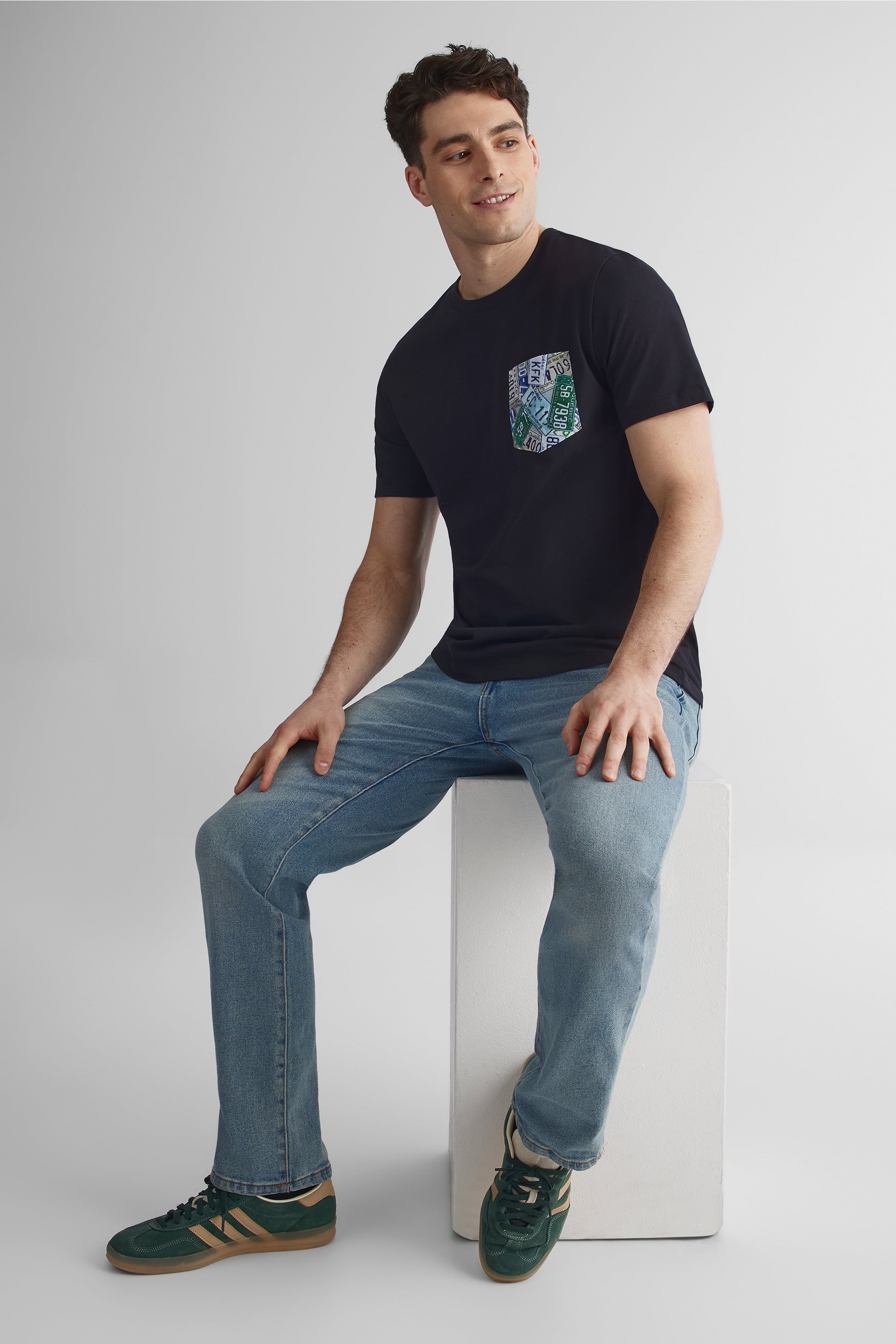 T-shirt col rond poche graphique 2/30$ - Homme && NOIR