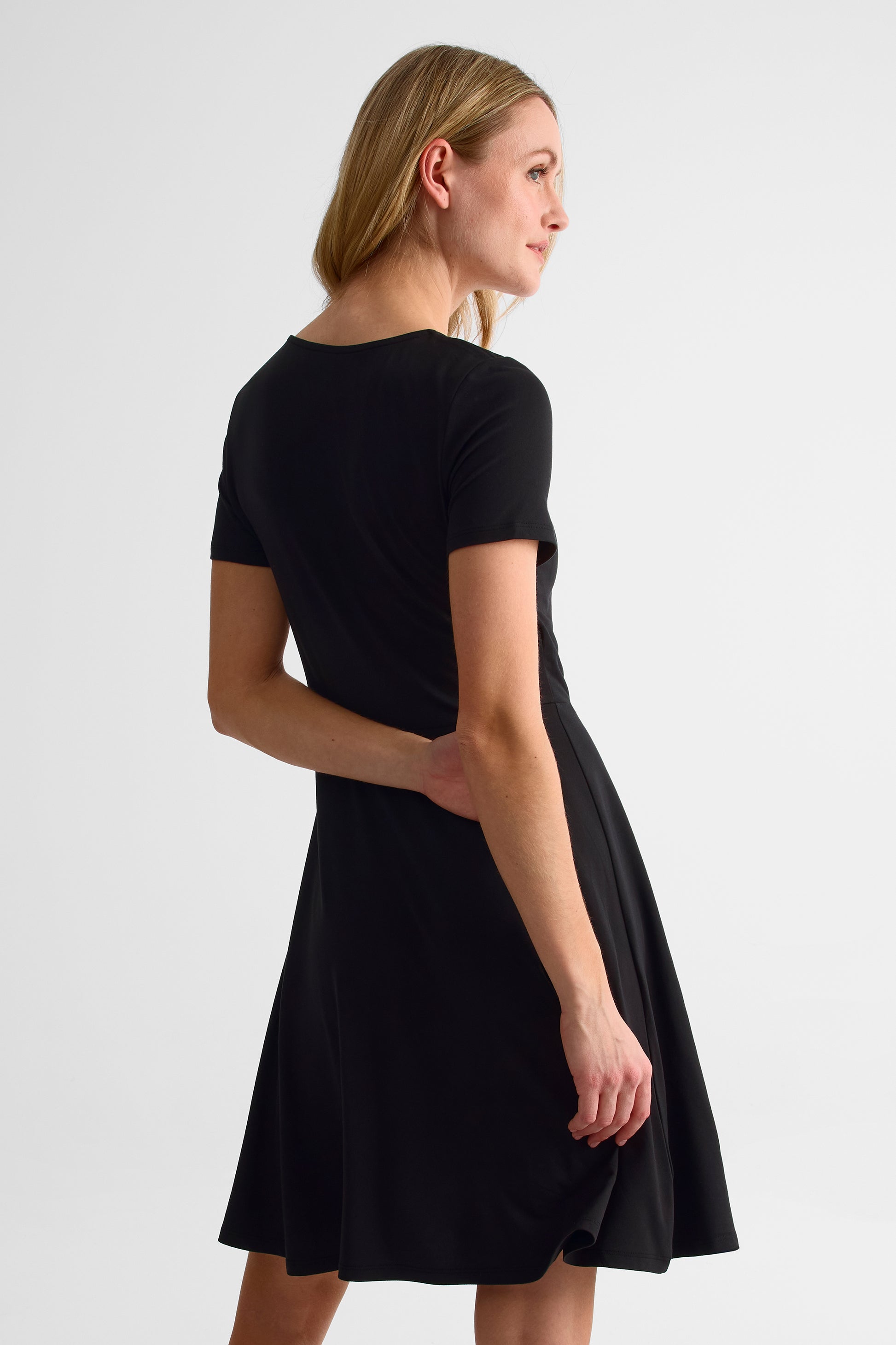 Robe croisée à jupe évasée - Femme && NOIR