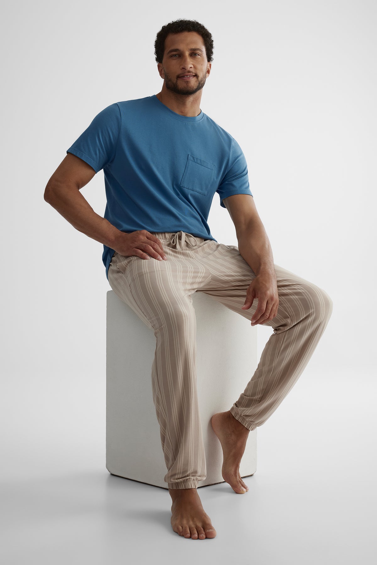Chandail manches courtes 2/40$ - Homme && BLEU