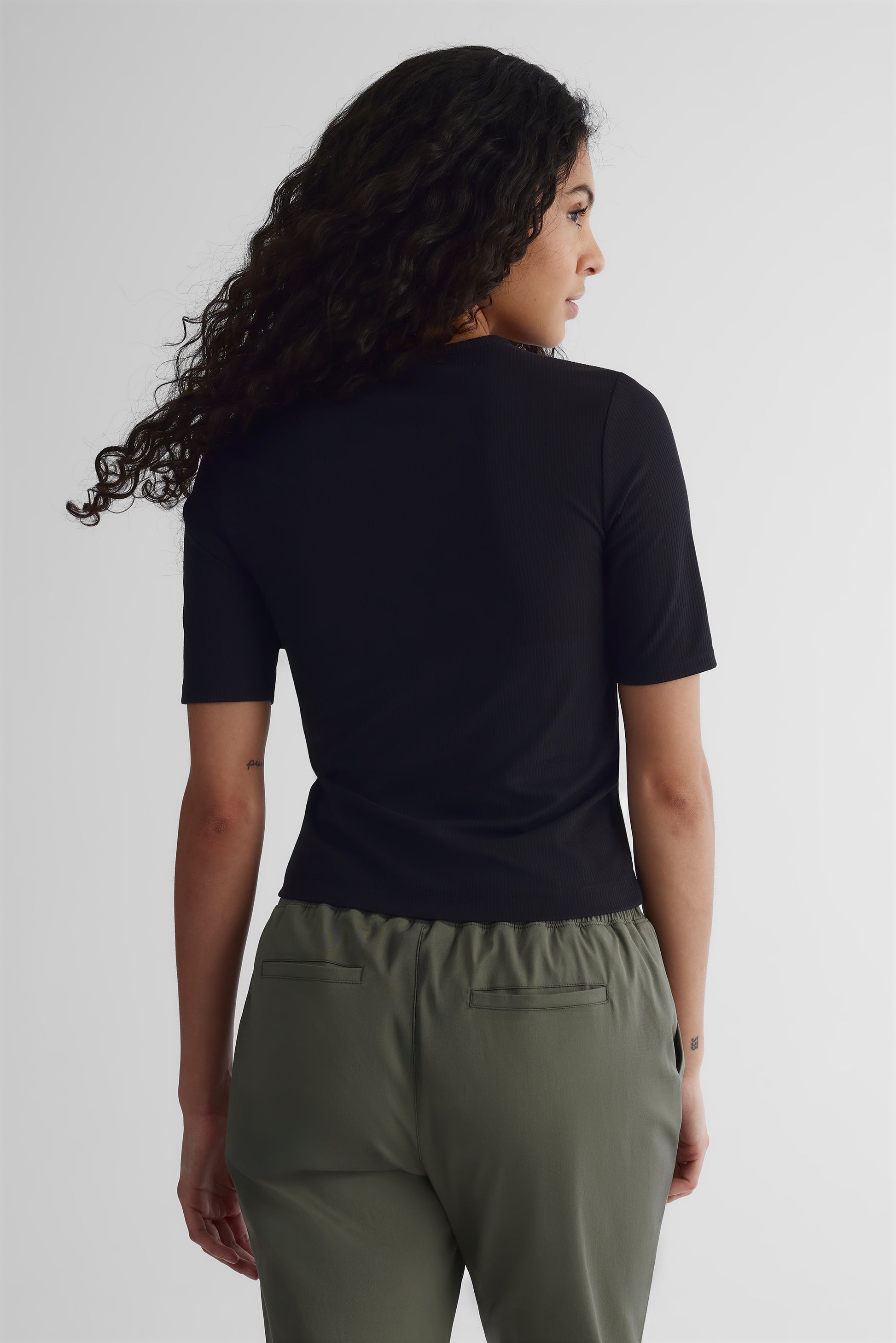 Chandail manches courtes - Femme && NOIR