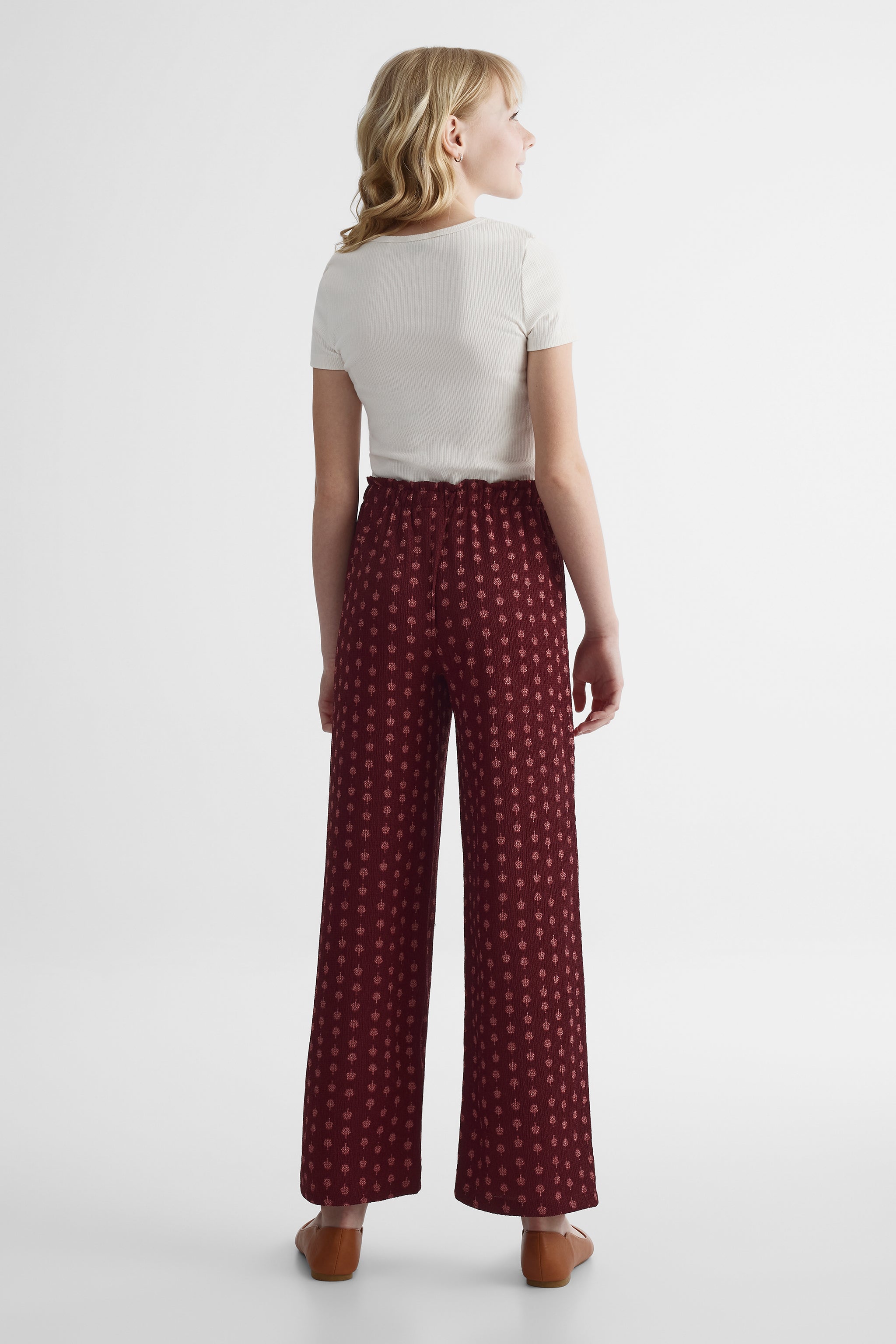 Ensemble - Ado fille && ROUGE VIN