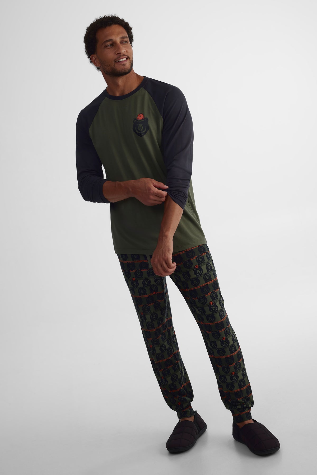 Chandail léger extensible 2/40$ - Homme && KAKI