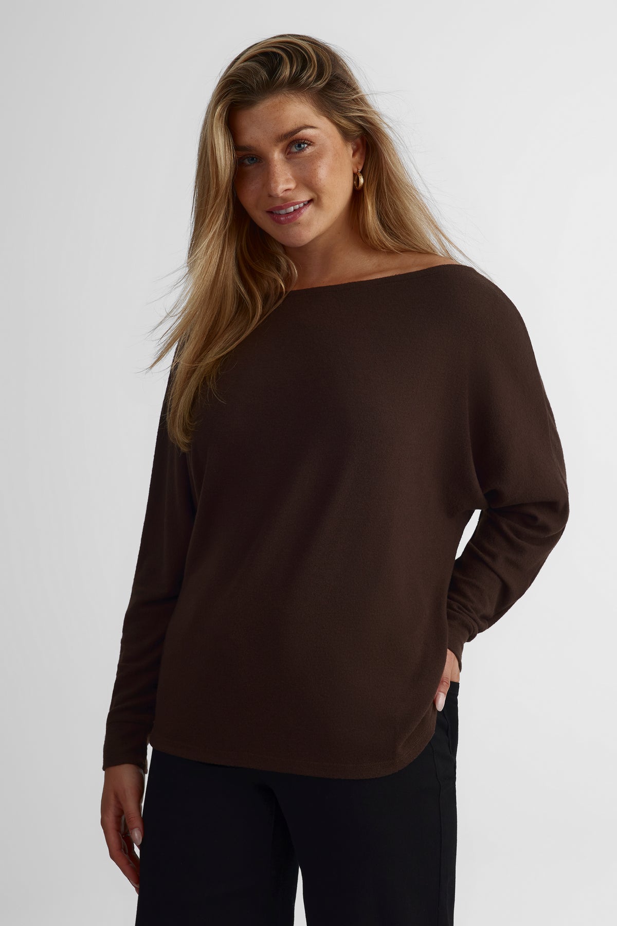 Chandail en tricot extensible - Femme && BRUN