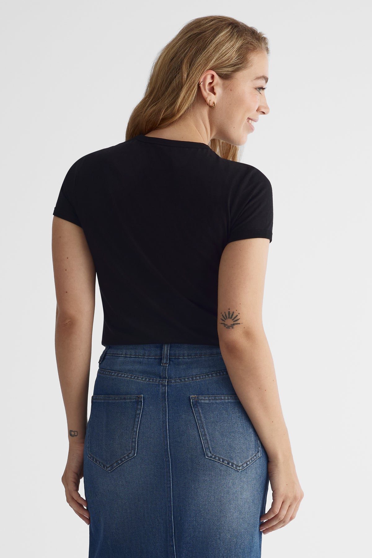 T-shirt à manches courtes - Femme && NOIR
