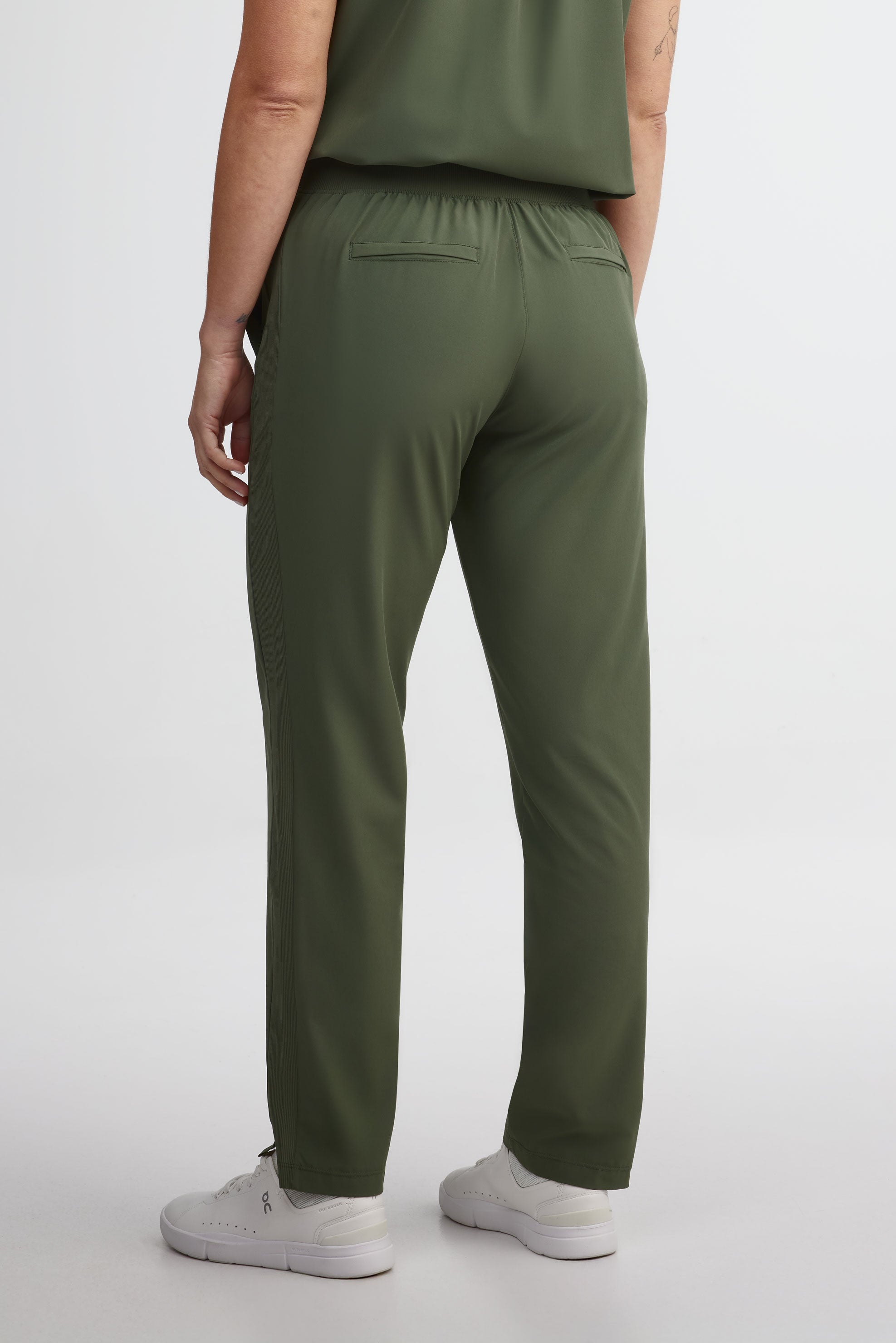 Pantalon jambe fuselée BM - Femme && VERT