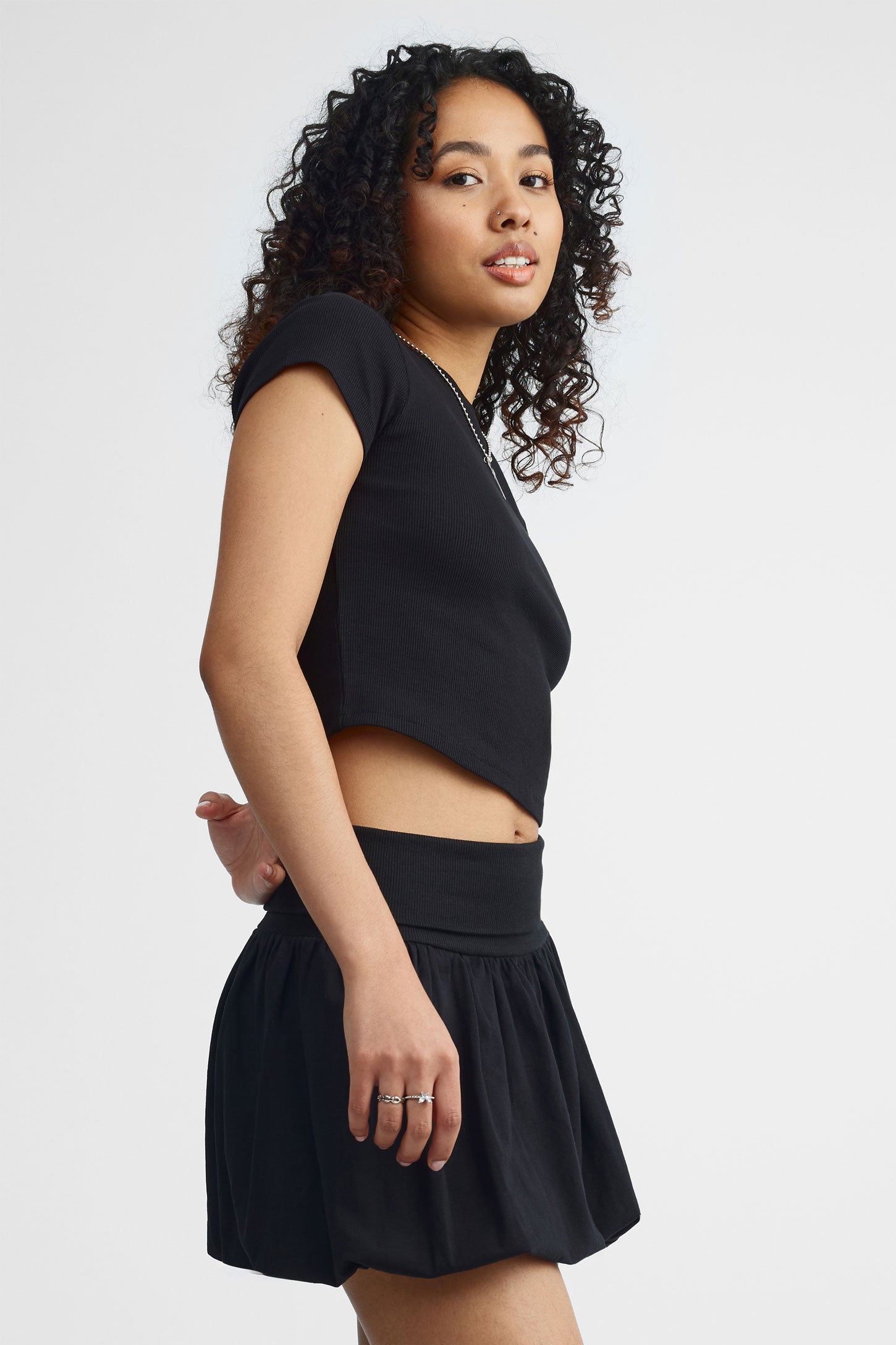 T-shirt col rond écourté - Femme && NOIR