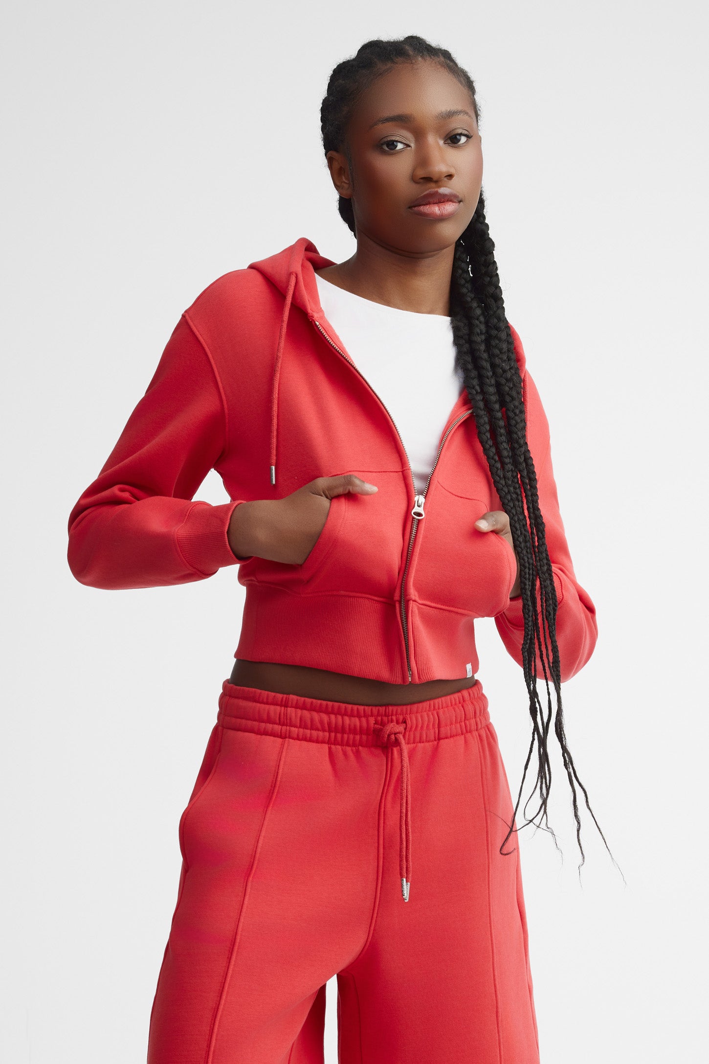 Veste à capuchon écourtée coton ouaté - Femme && ROUGE