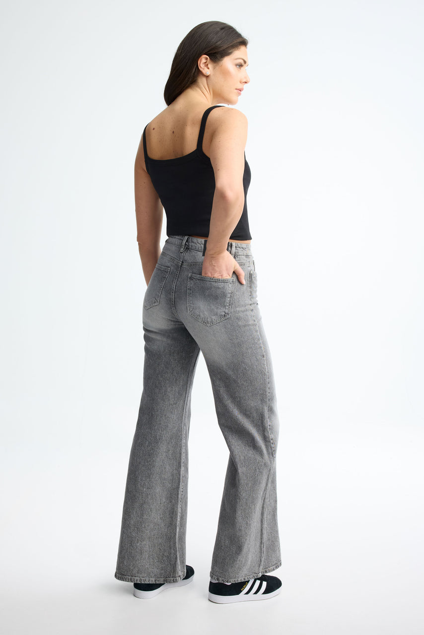 High-waisted wide leg jeans Women