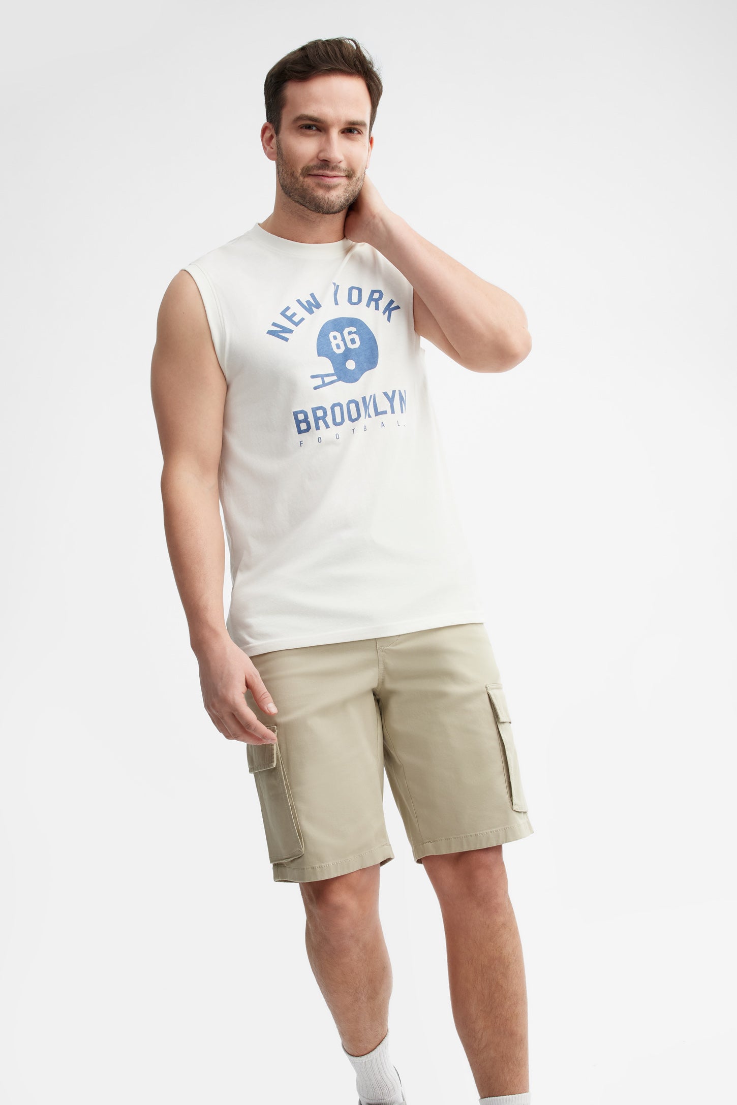 Camisole col rond imprimé, 2/30$ - Homme && BLANC CASSÉ