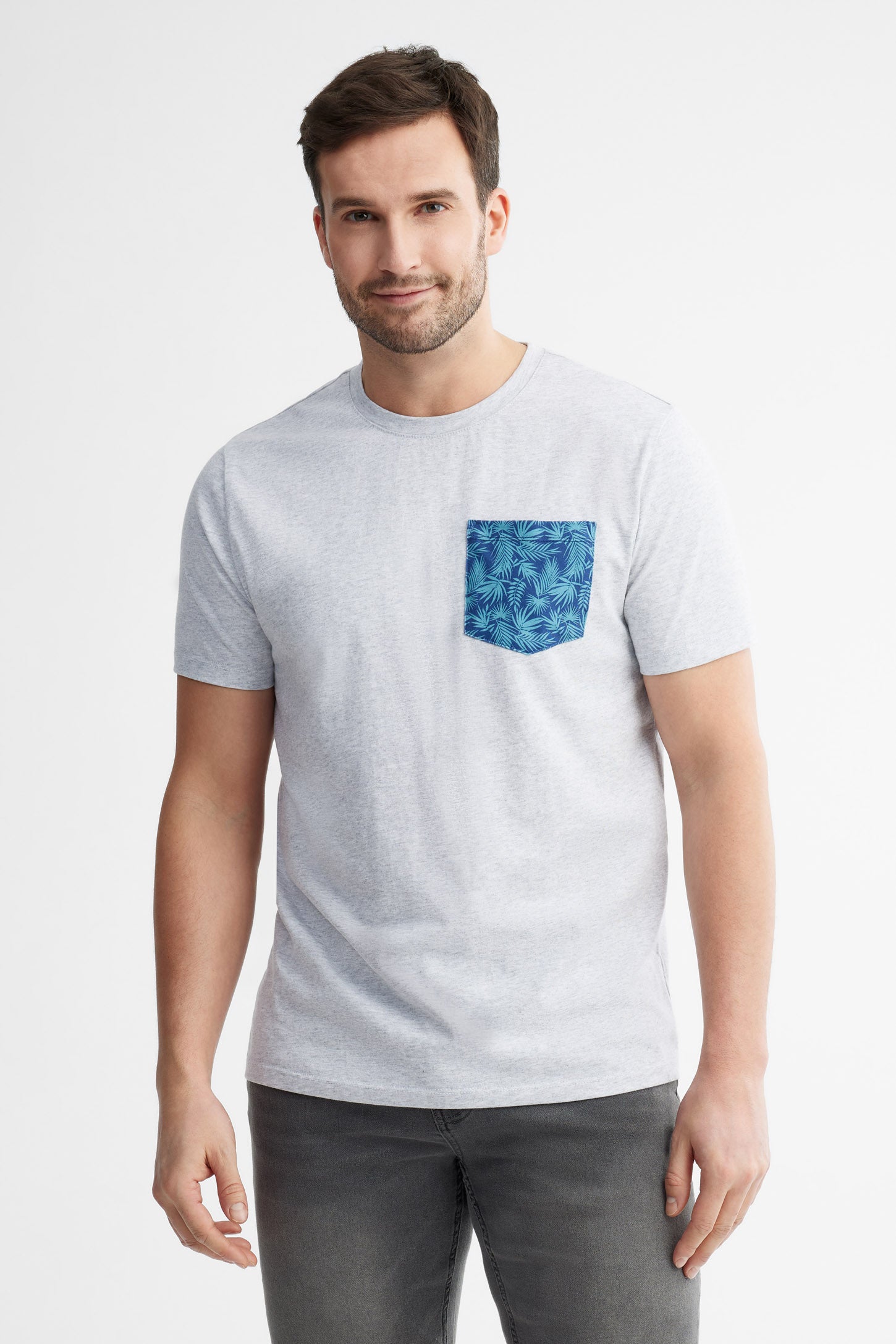 T-shirt à poche en coton, 2/30$ - Homme && GRIS MIXTE
