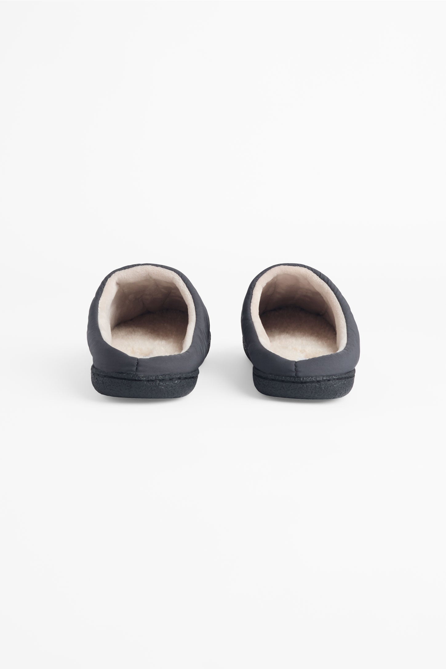 Pantoufle en style puffer - Homme && GRIS FONCE
