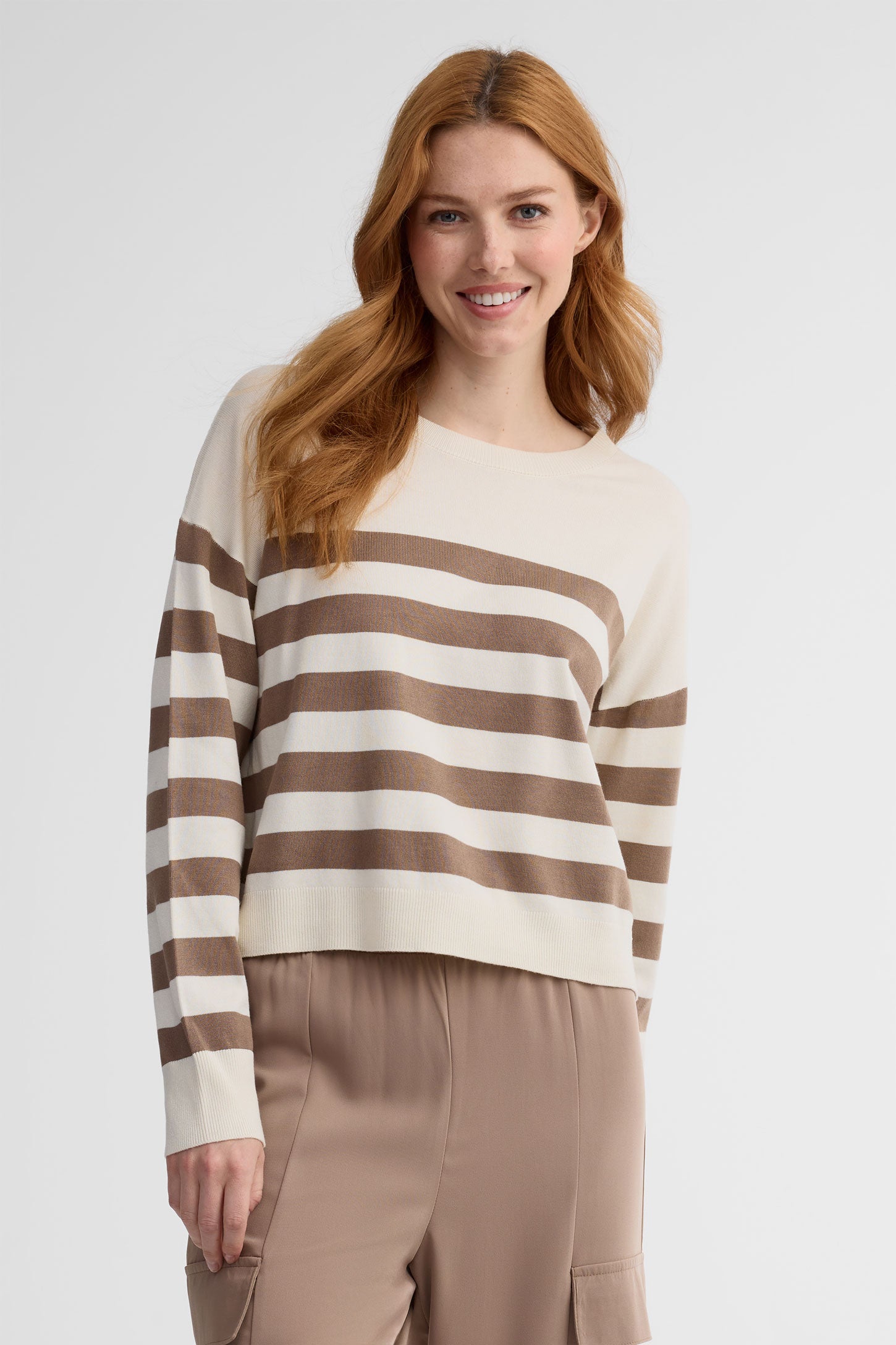 Chandail col rond tricot coupe ample - Femme && BRUN/MULTI