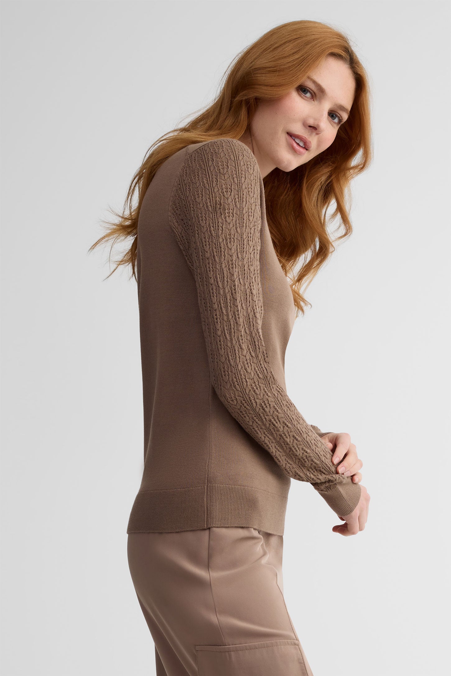 Chandail tricot pointelle col rond - Femme && TAUPE