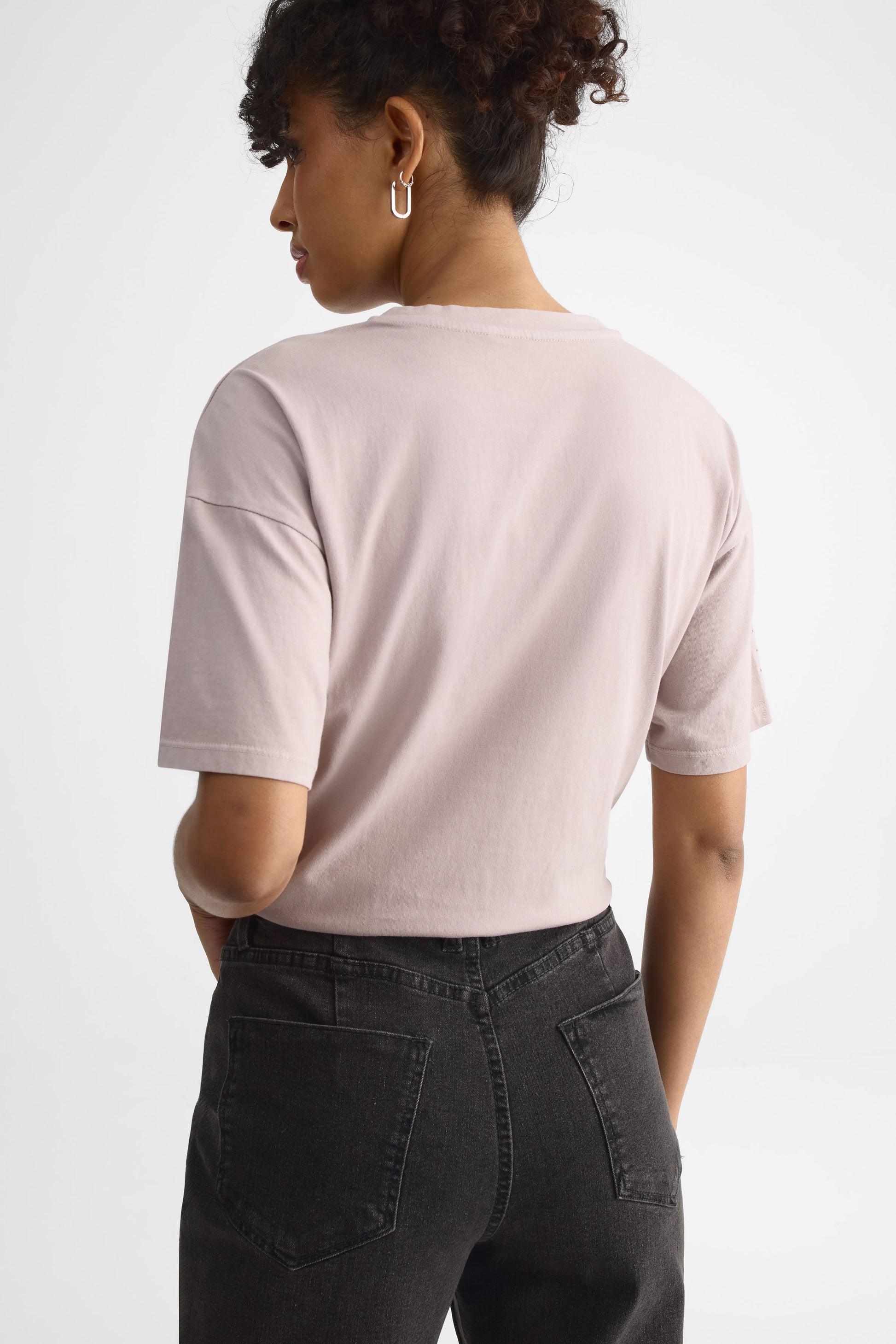 Jeans taille haute jambe droite – Femme && DENIM NOIR