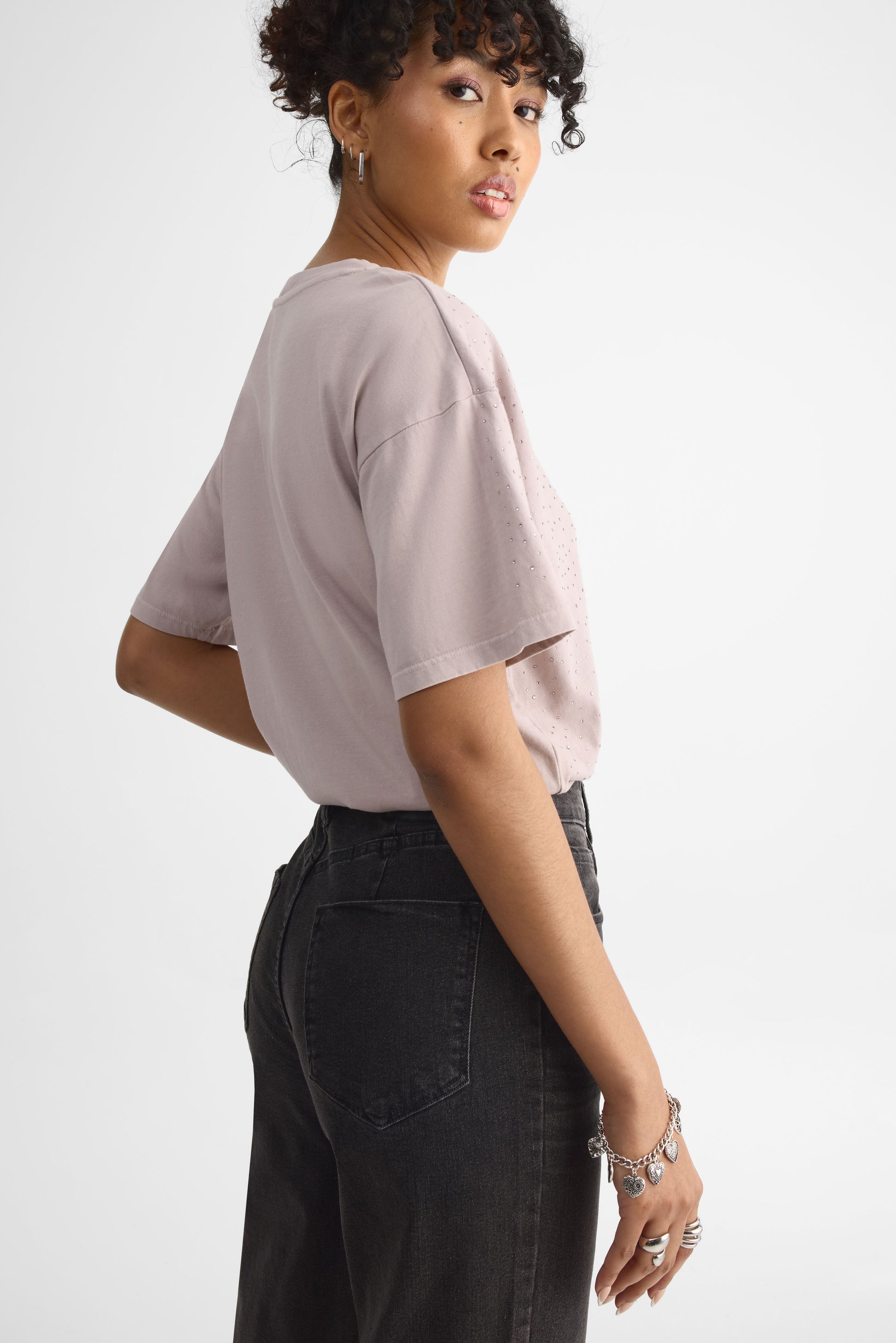 Jeans taille haute jambe droite – Femme && DENIM NOIR