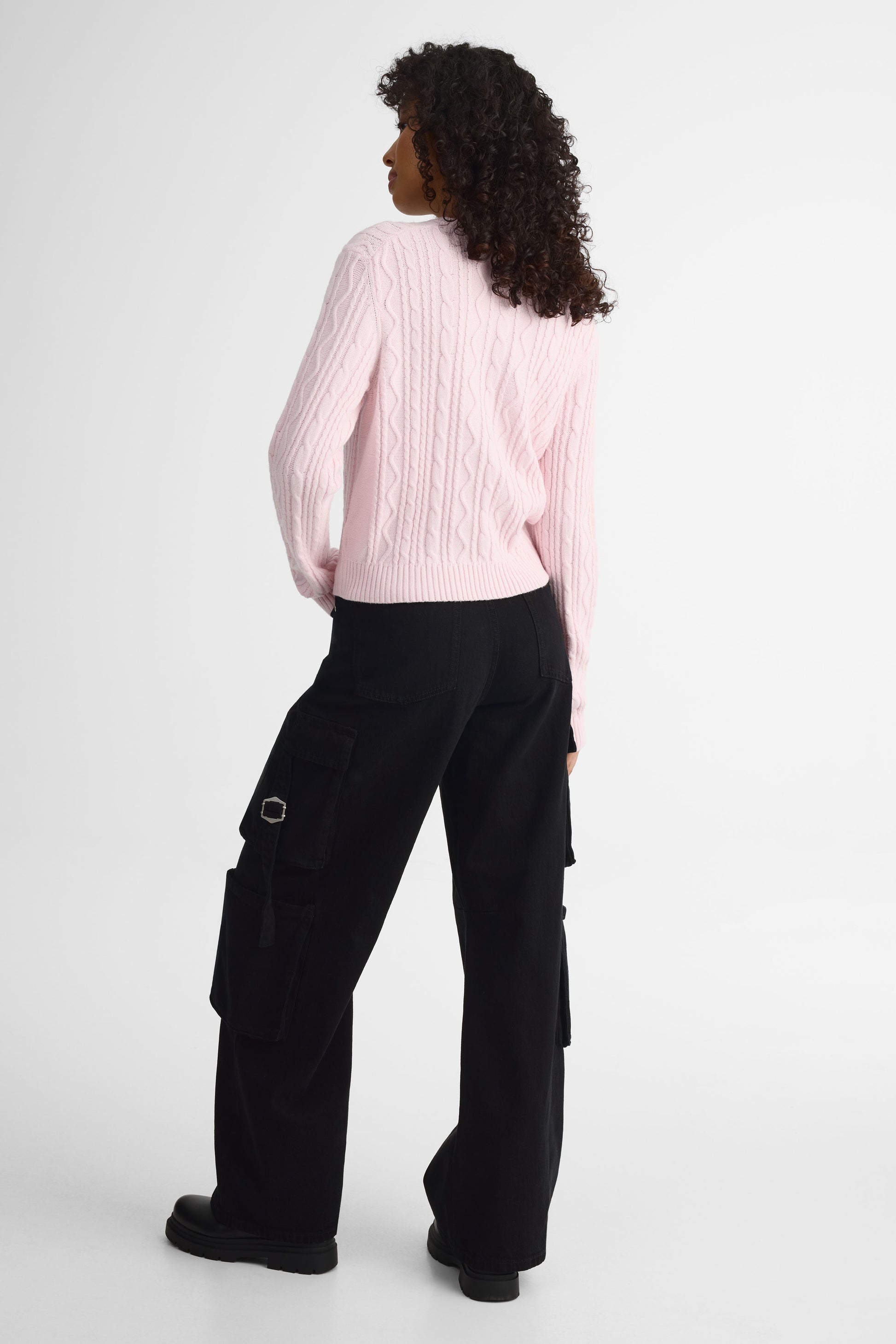 Cardigan tricot câbles - Femme && ROSE PALE