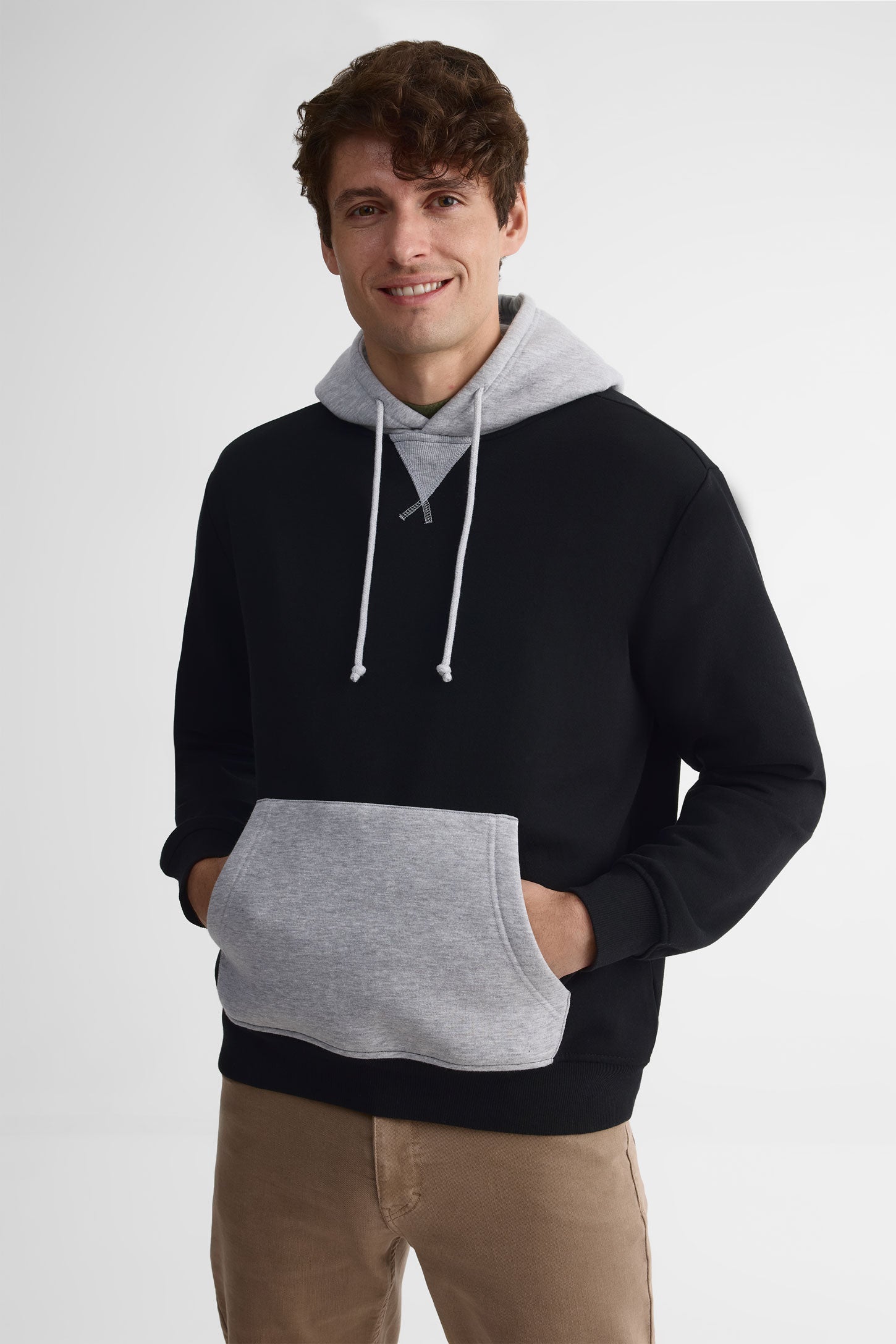 Chandail à capuchon coton ouaté - Homme && NOIR