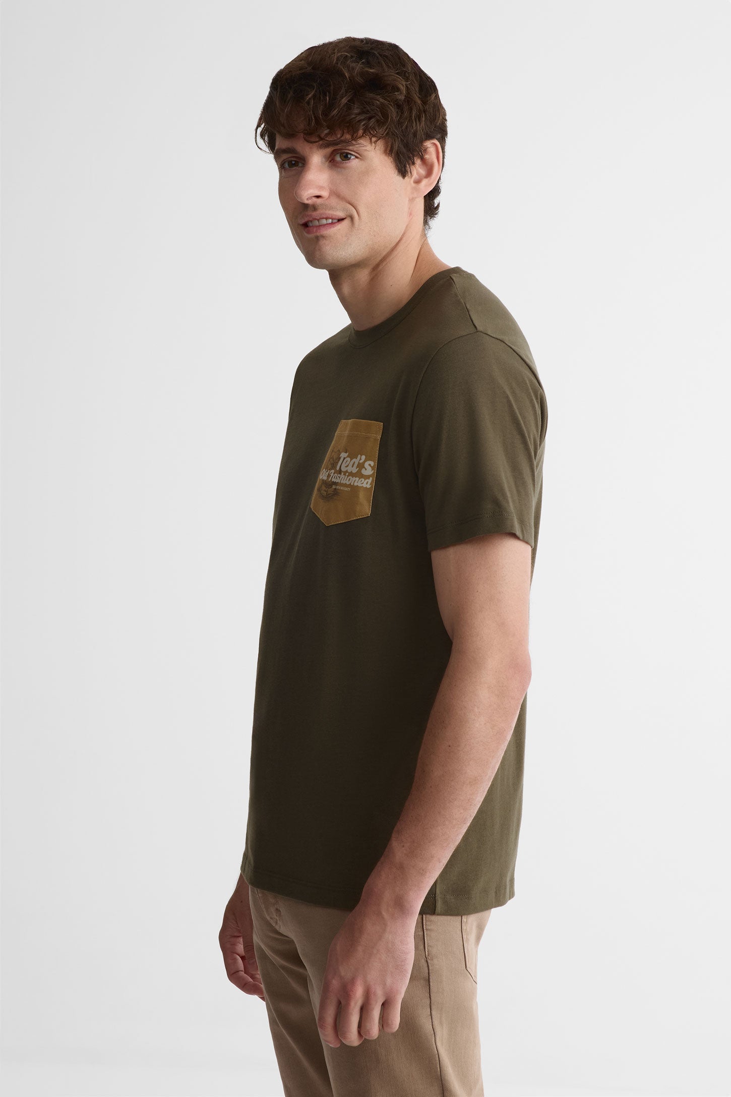 T-shirt col rond avec poche, 2/30$ - Homme && VERT FONCE