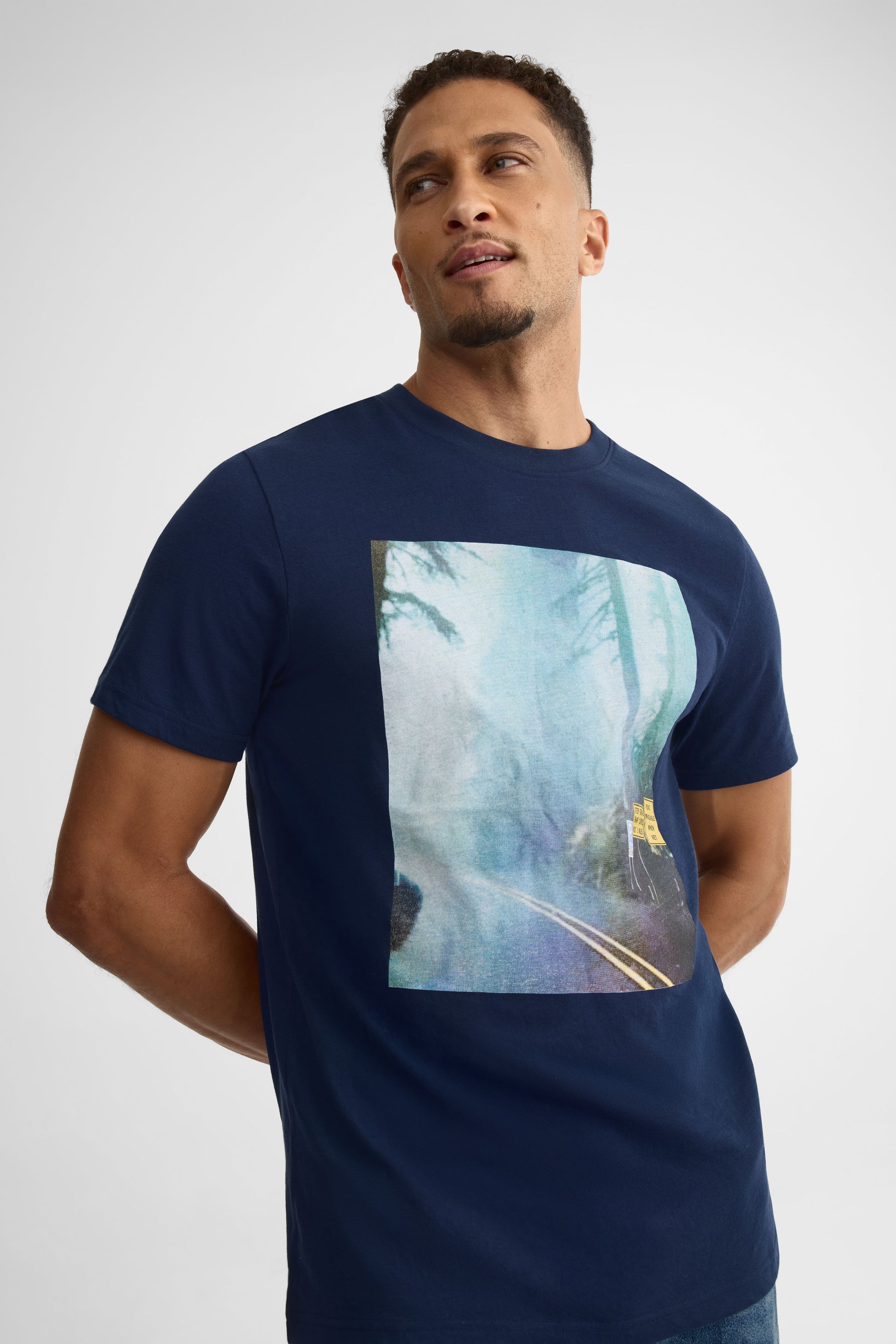 Chandail col rond imprimé 2/30$ – Homme && MARIN