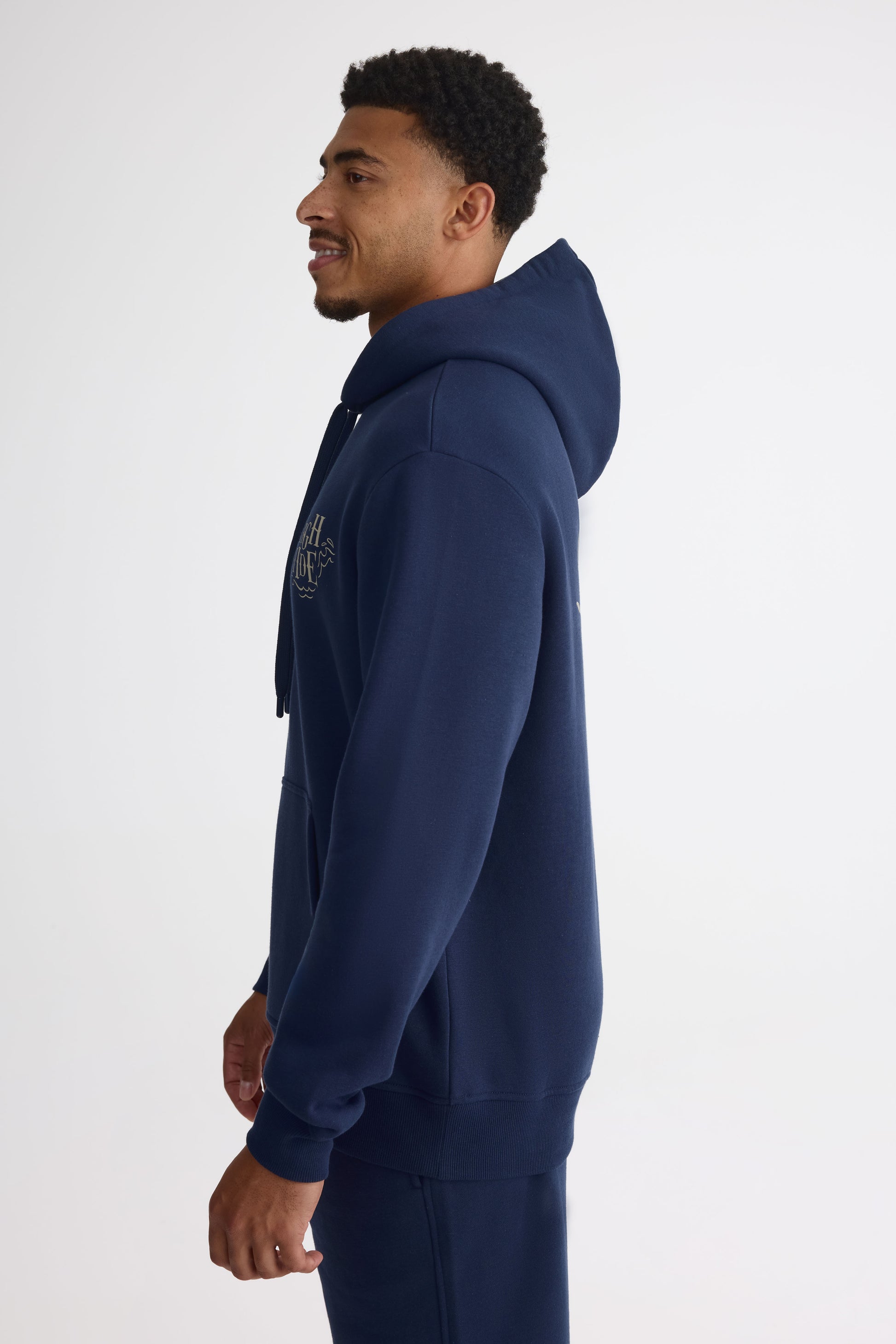 Chandail ouaté à capuchon – Homme && MARIN