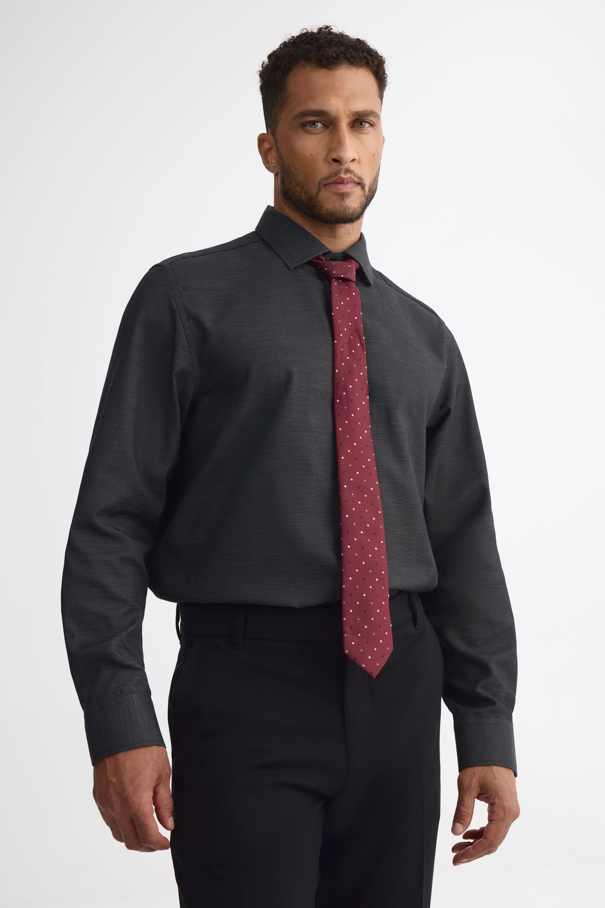 Chemise à manches longues avec cravate Homme – Aubainerie